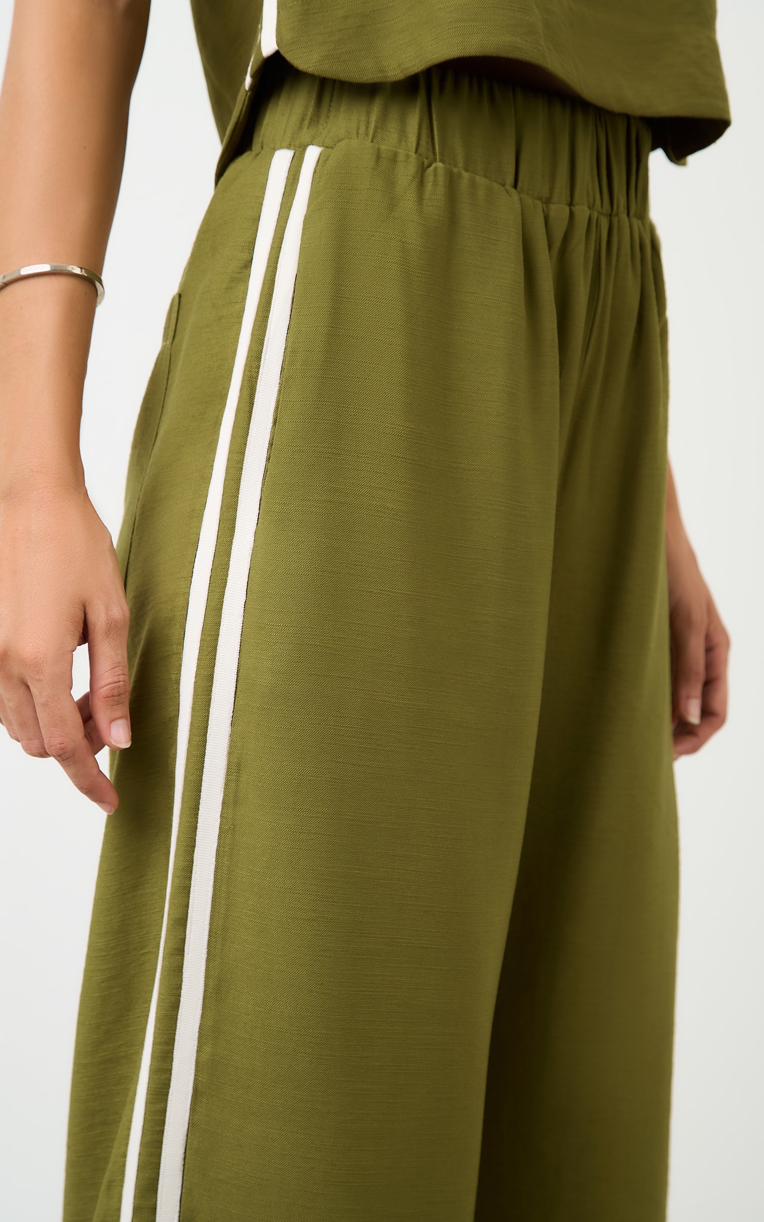 Calca Listra Lateral Game Verde Militar