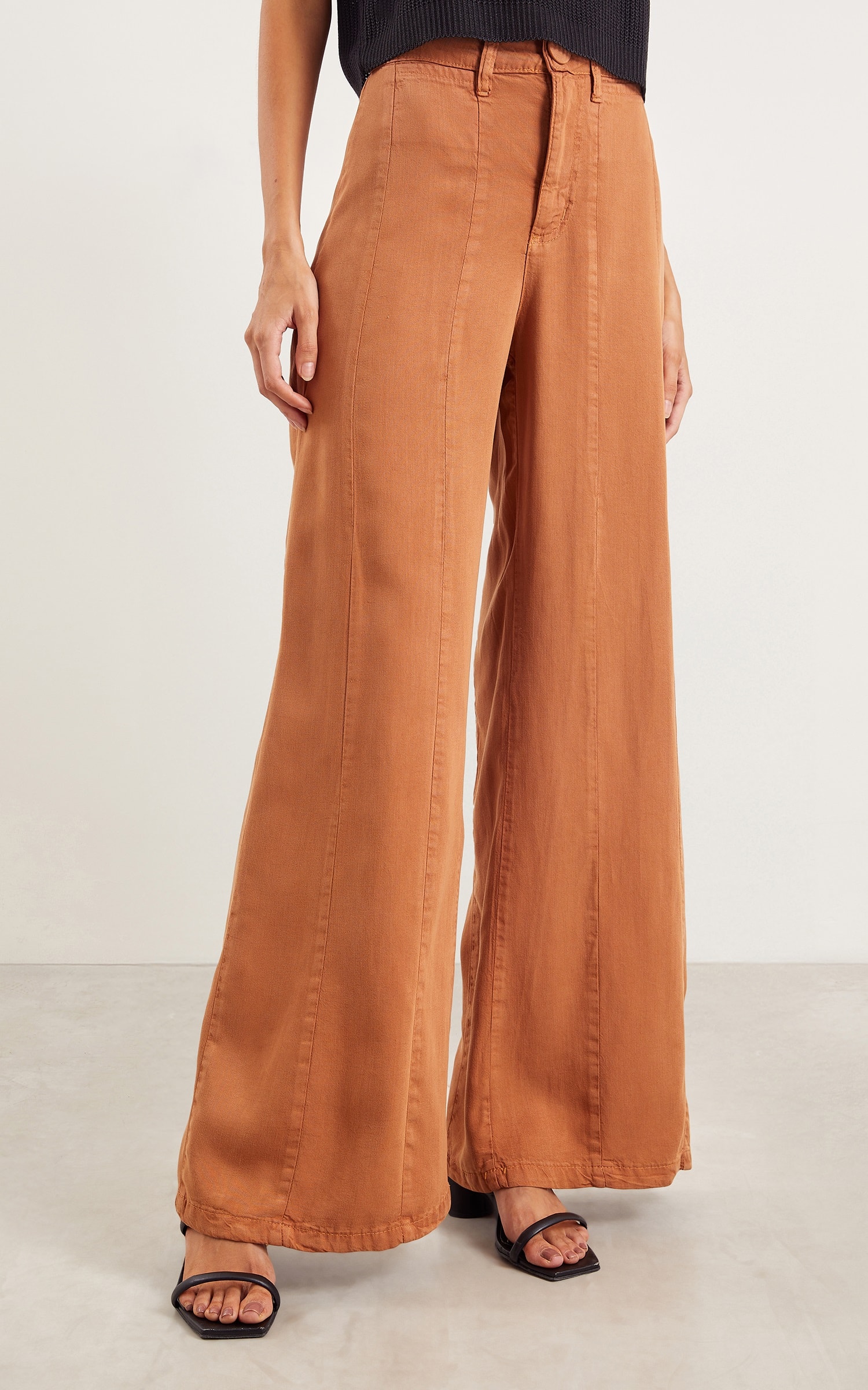 Calça Pantalona Caramelo