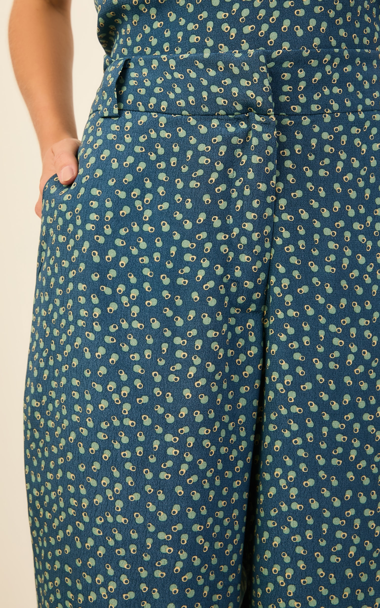 Calca Pantalona Gravura Azul Denim
