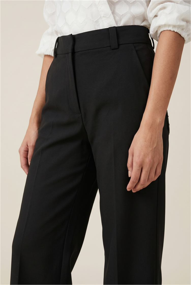 Calca Pantalona Matcha Preto