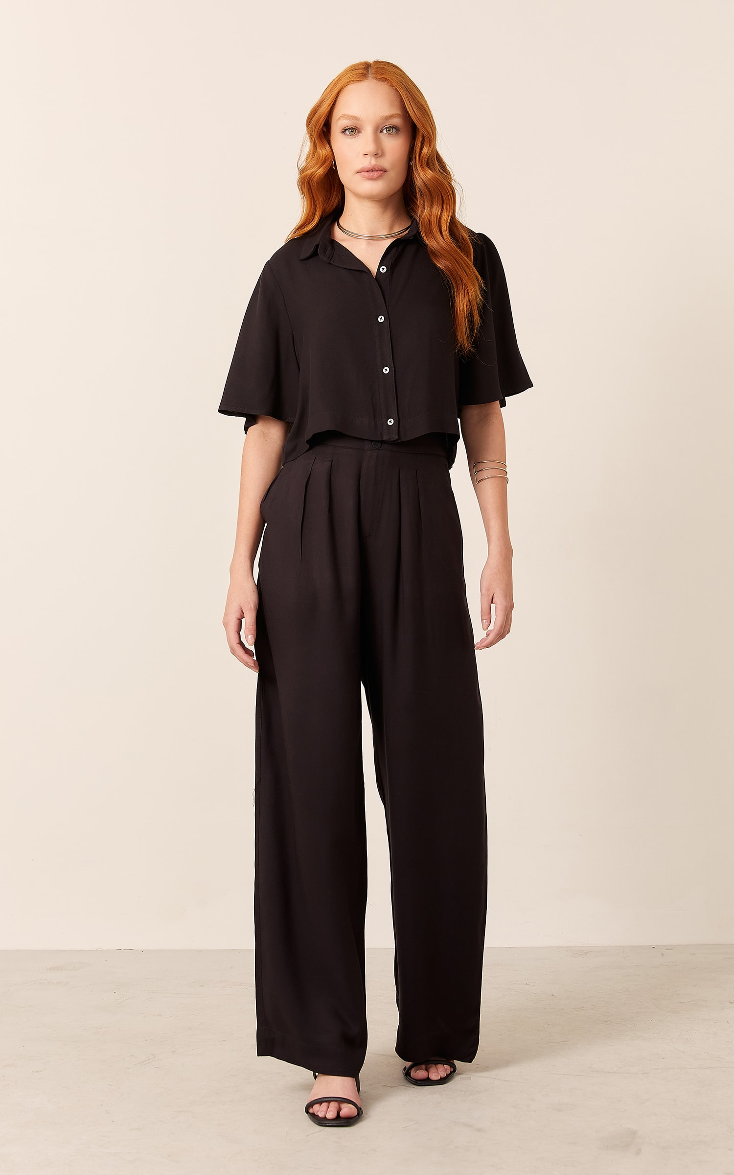 Calça Pantalona Pespontada Preto