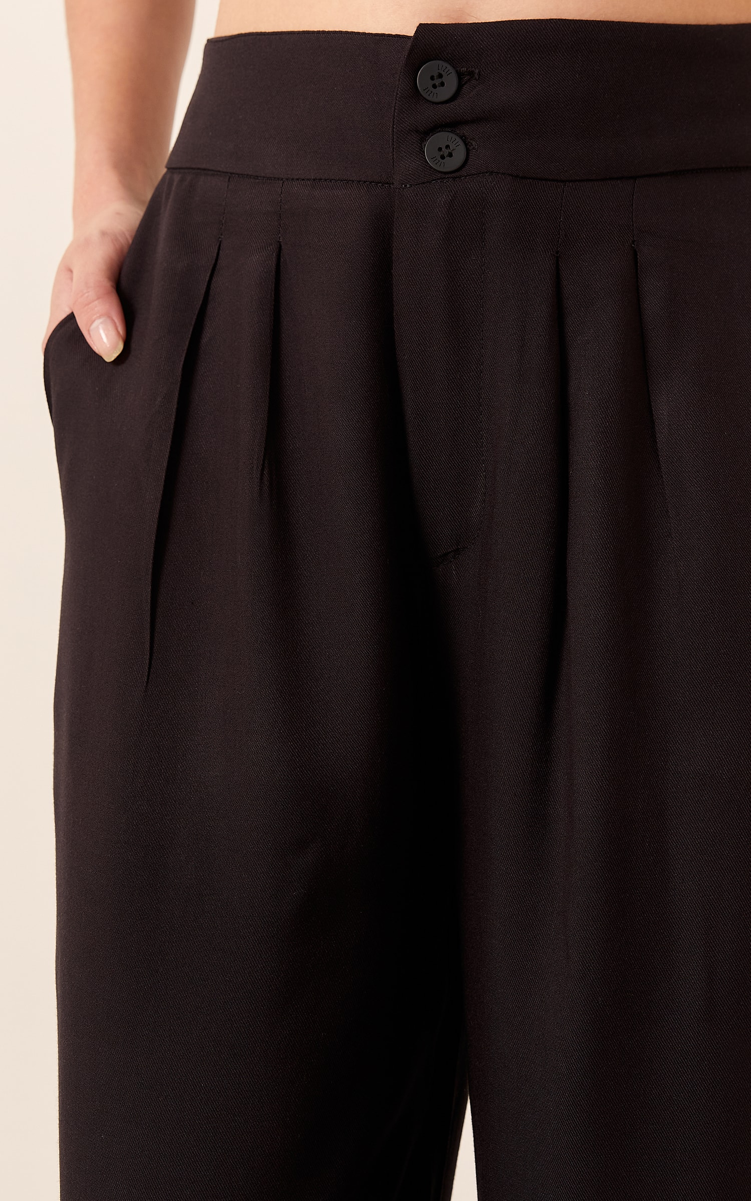Calça Pantalona Pespontada Preto