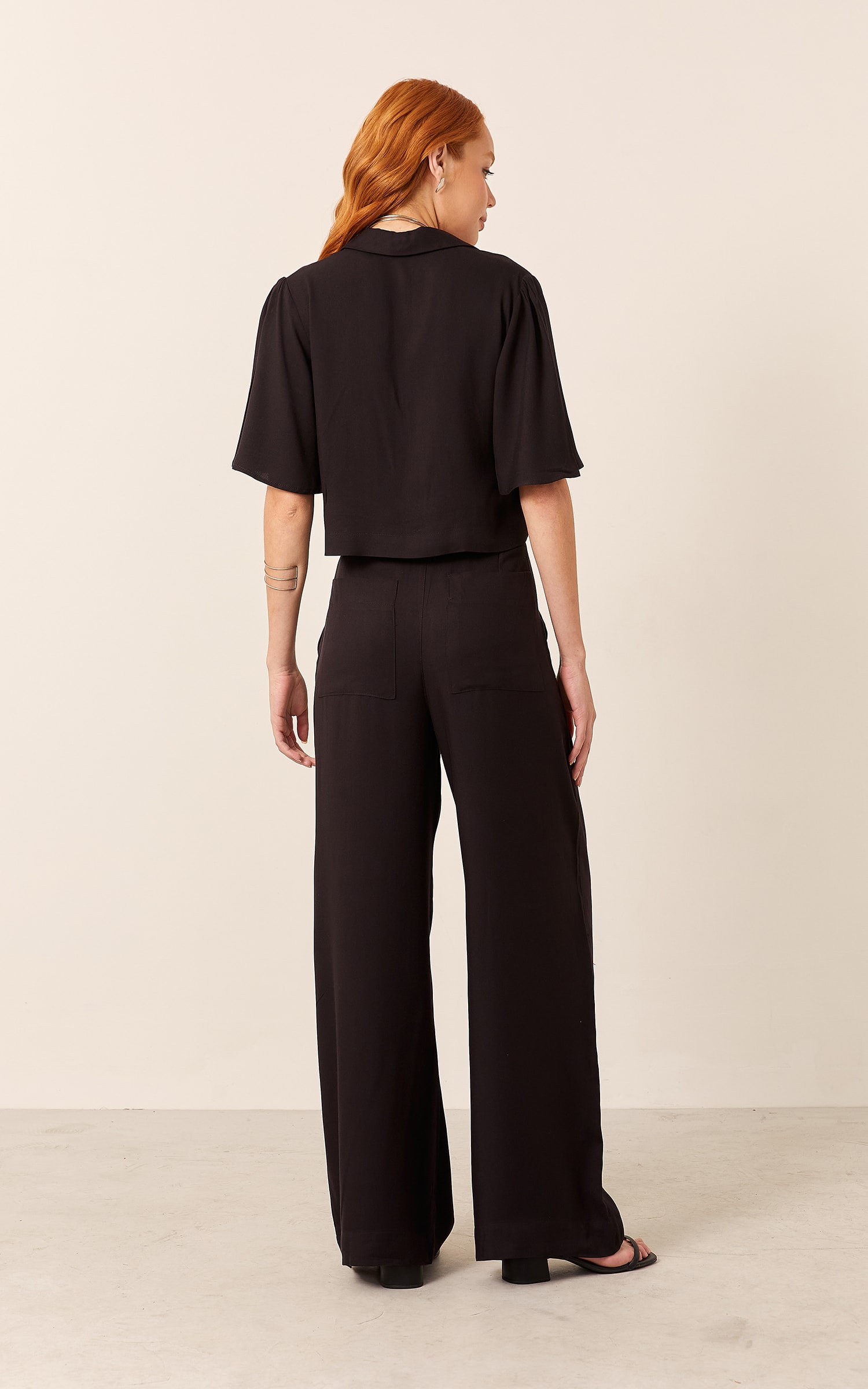 Calça Pantalona Pespontada Preto