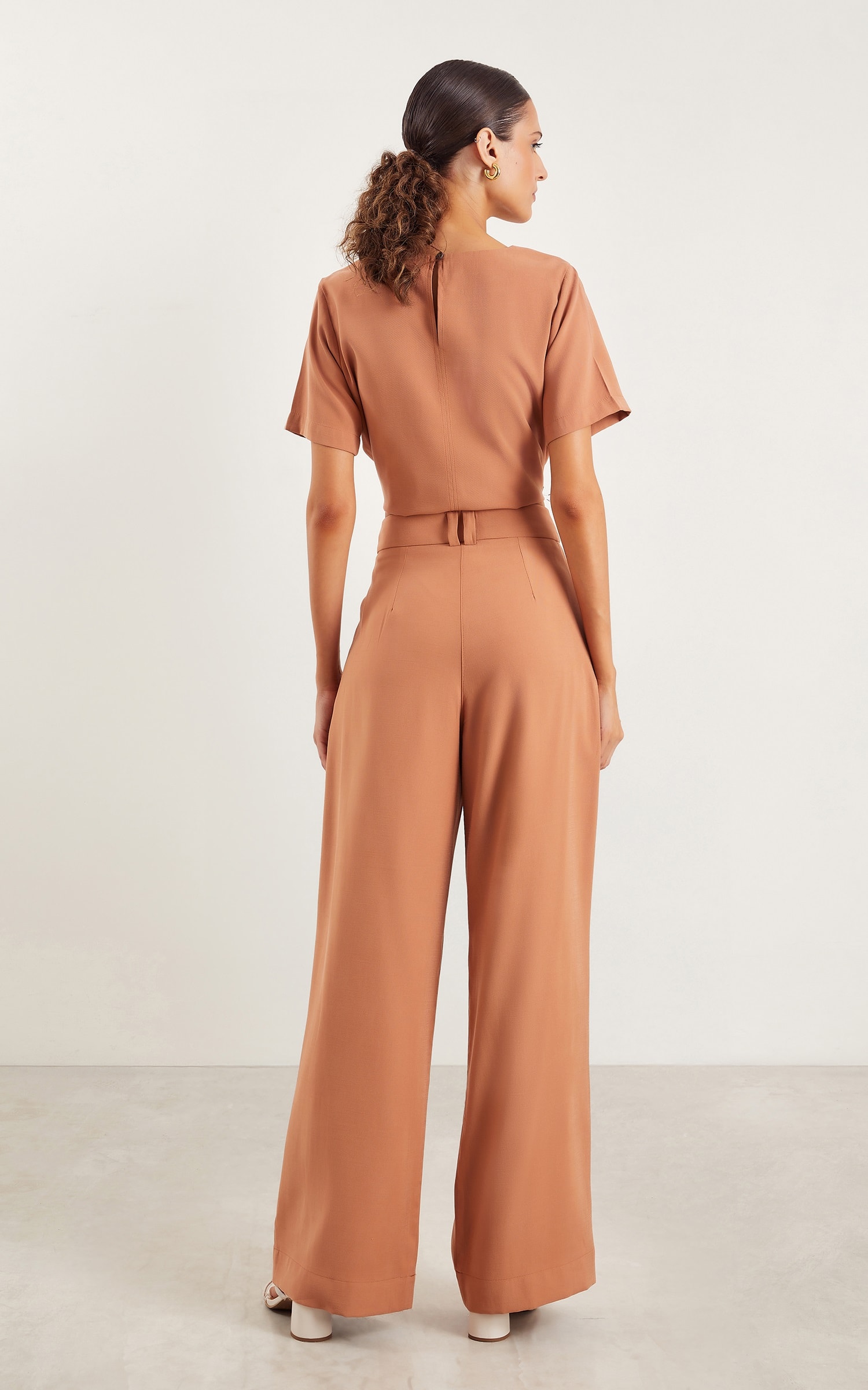 Calça Pantalona Pureza Amendoa
