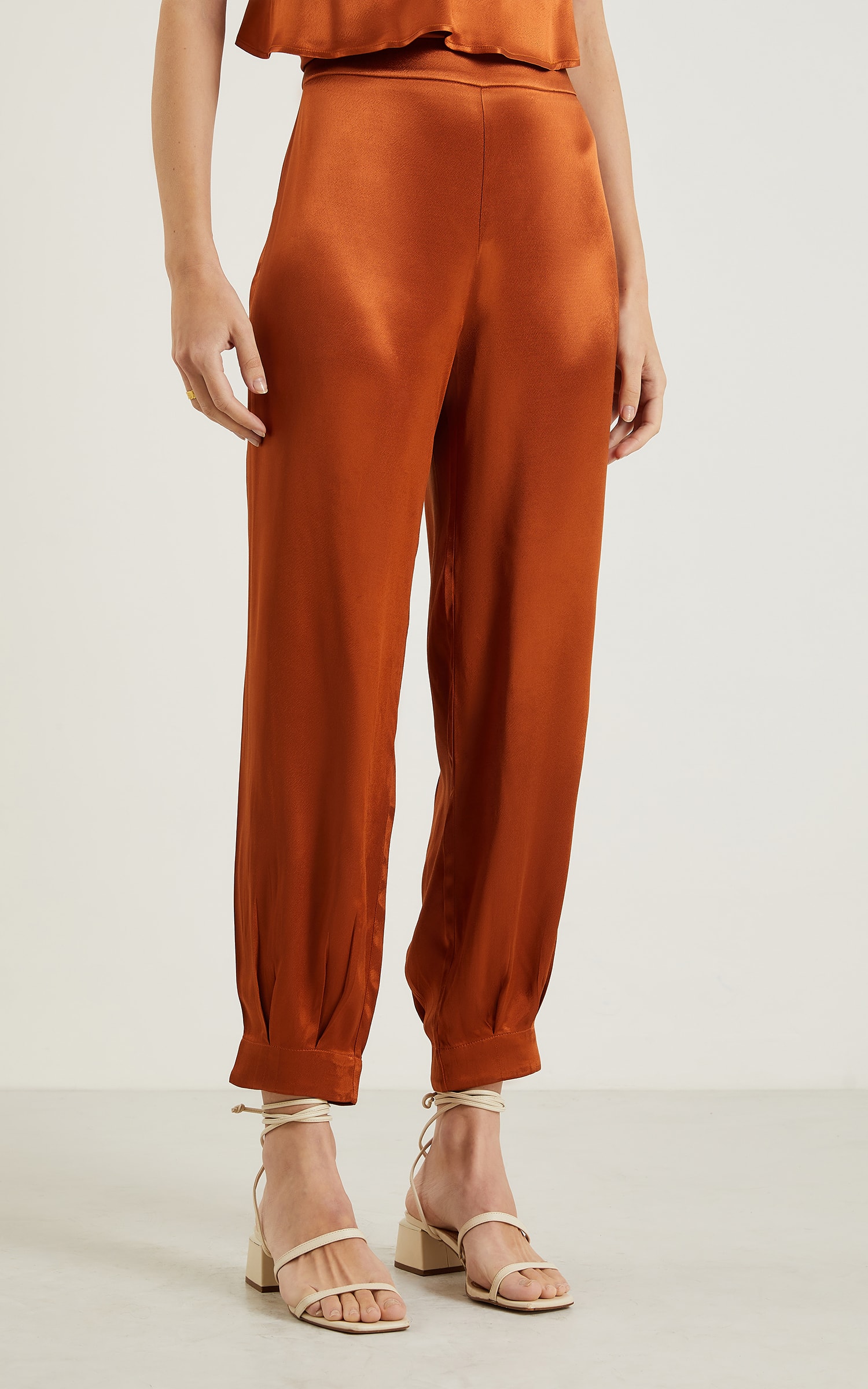 Calça Pétala Cenoura Caramelo