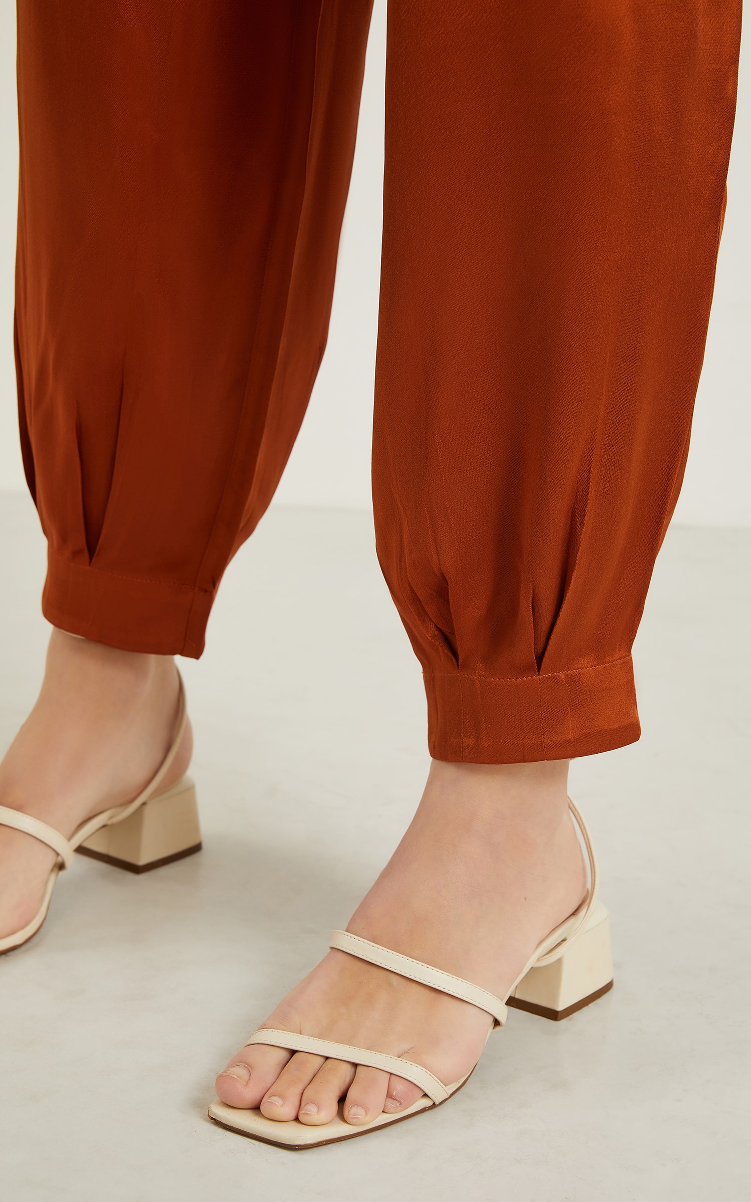 Calça Pétala Cenoura Caramelo