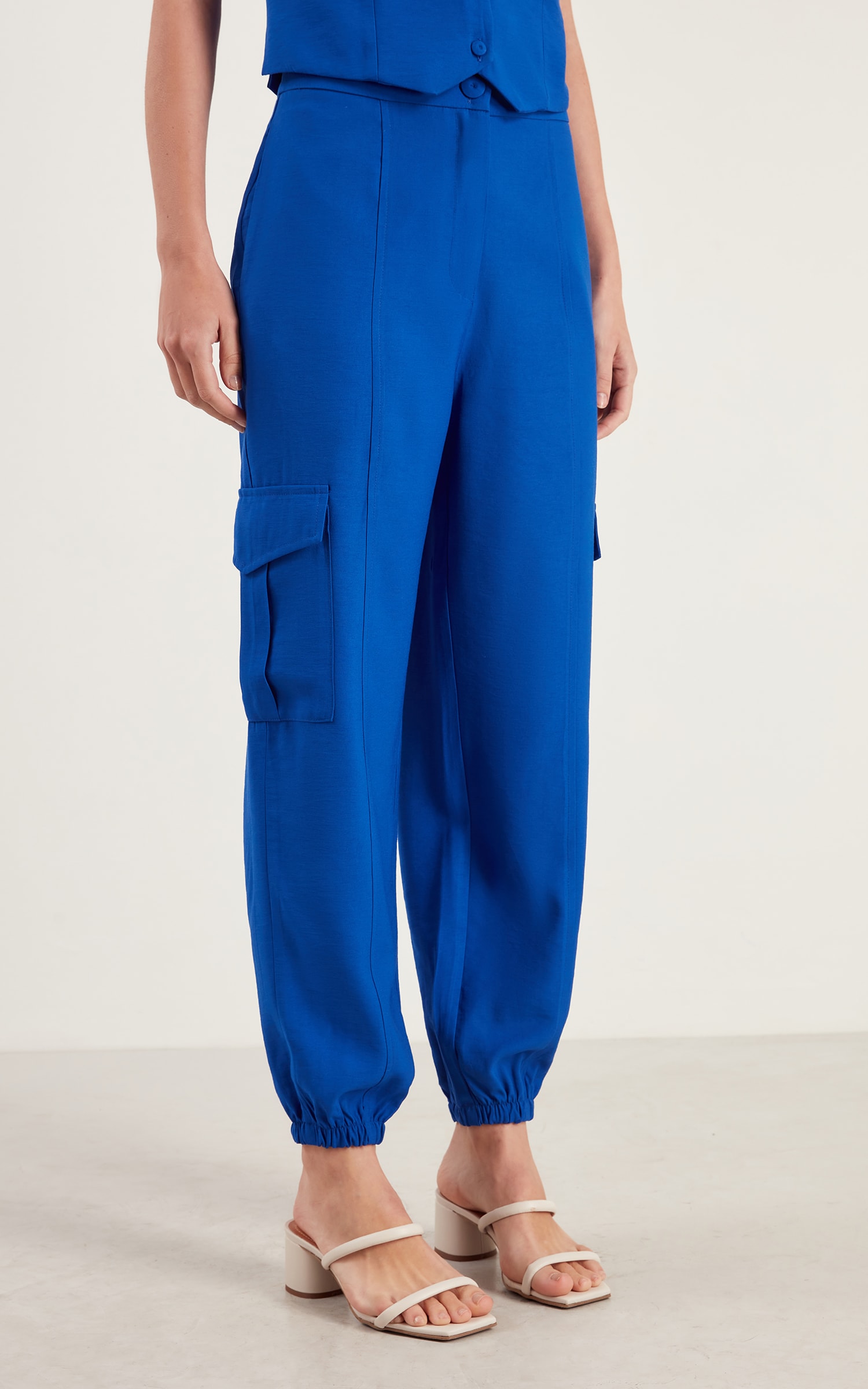 Calça Petit Bolsos Azul Royal