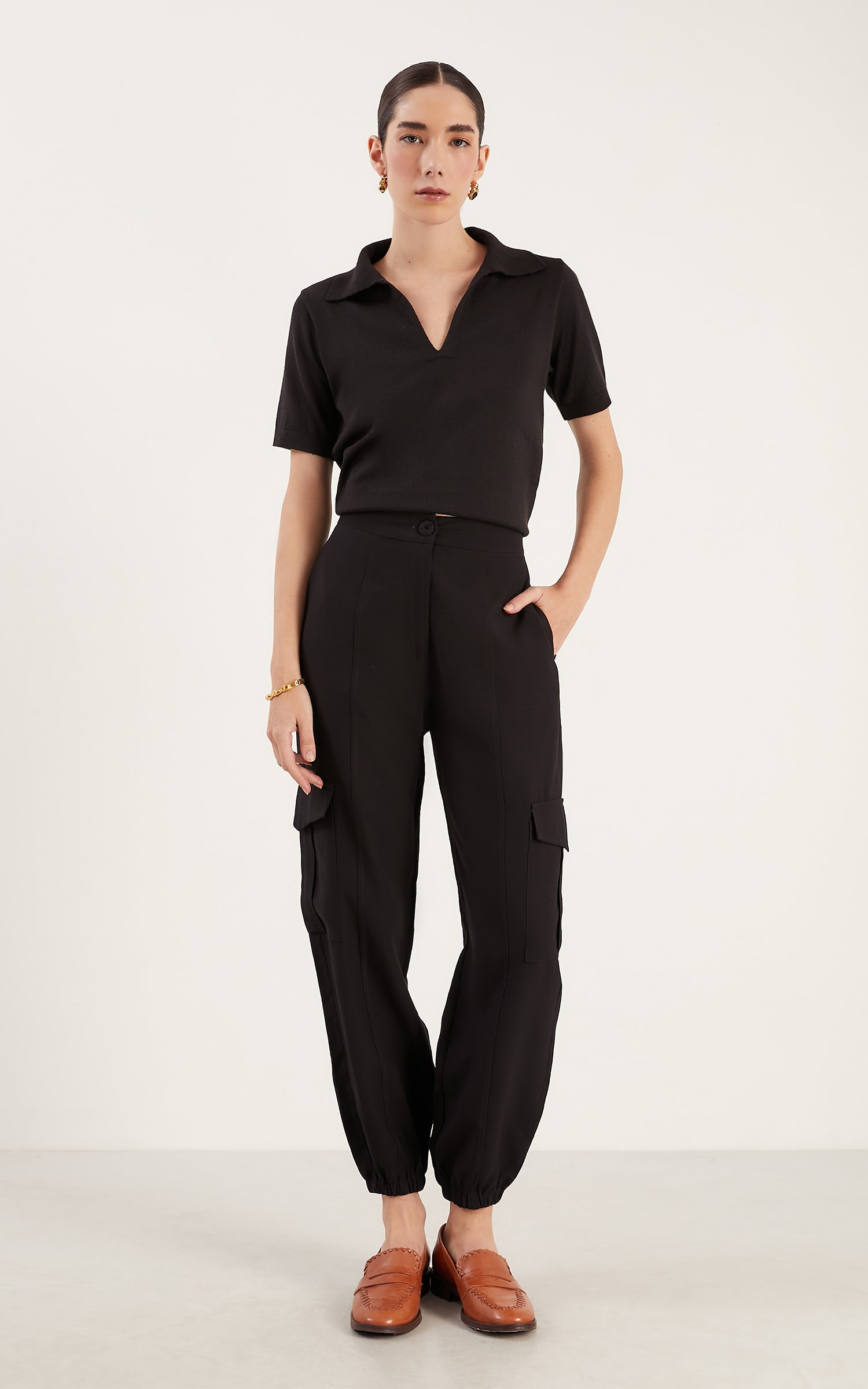 Calça Petit Bolsos Preto