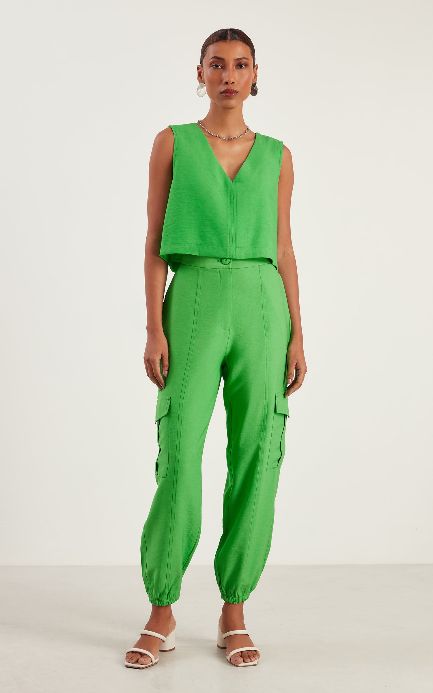 Calça Petit Bolsos Verde Tropical