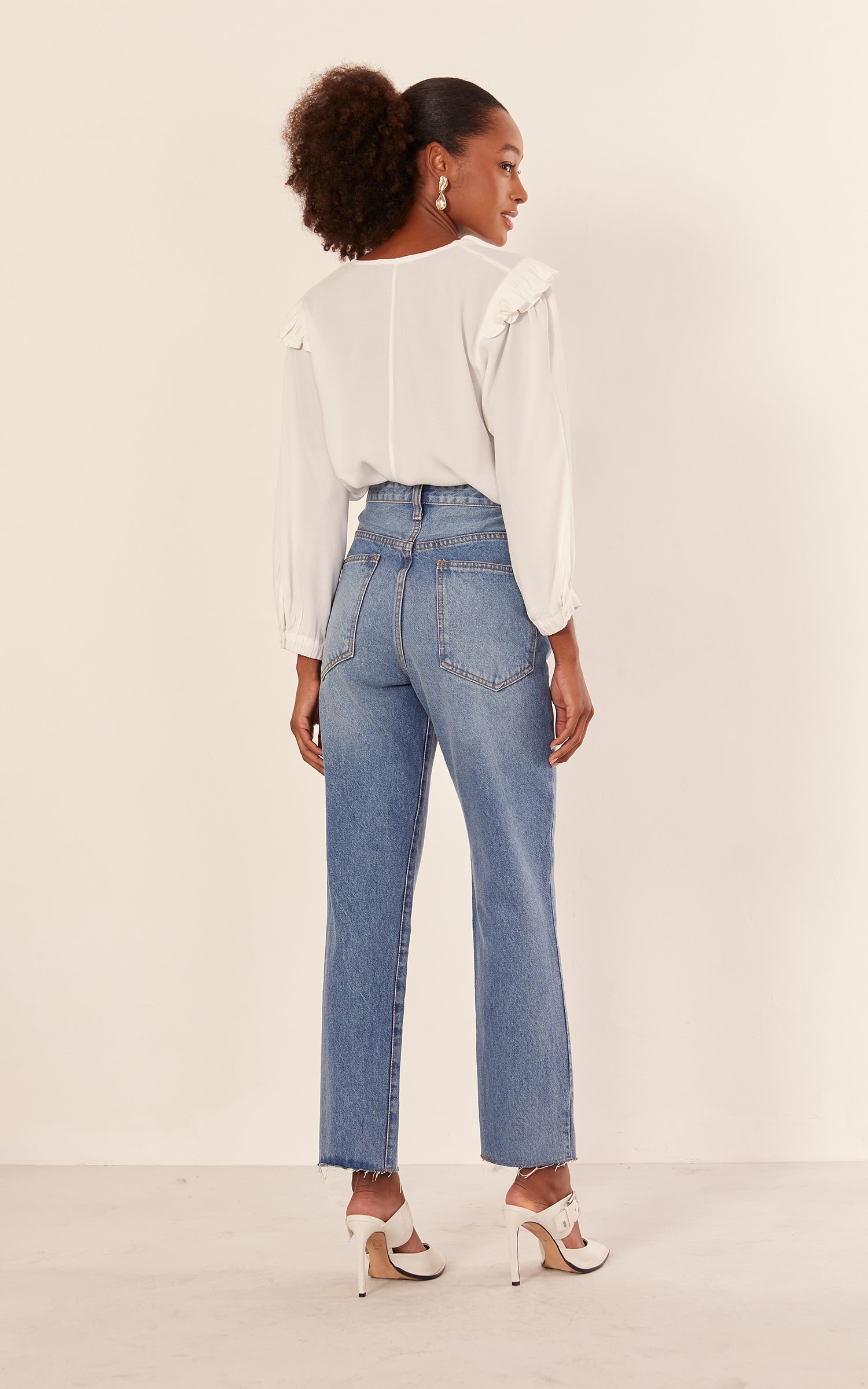Calça Reta Barra a Fio Jeans Claro