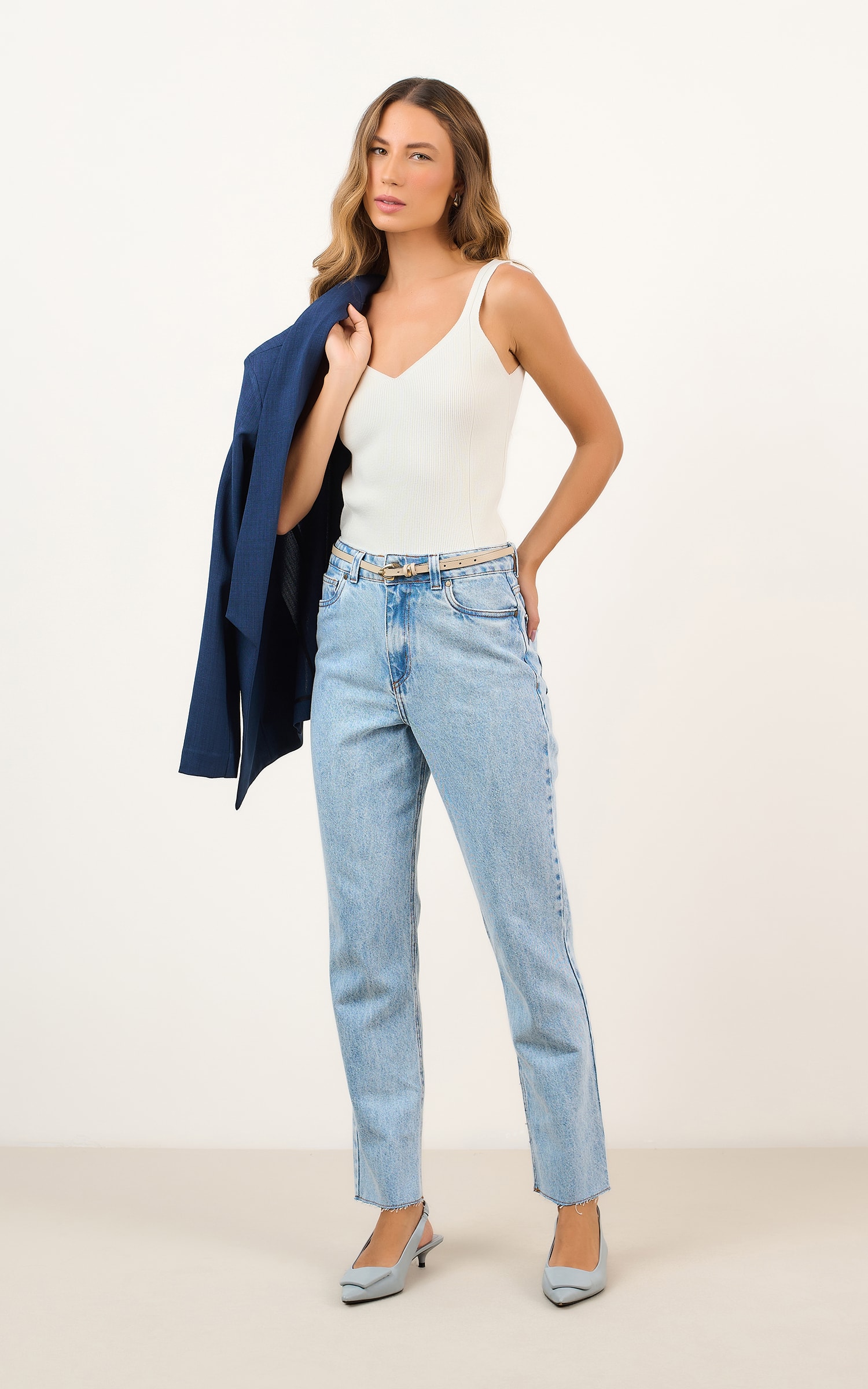 Calça Reta Basic Jeans Claro