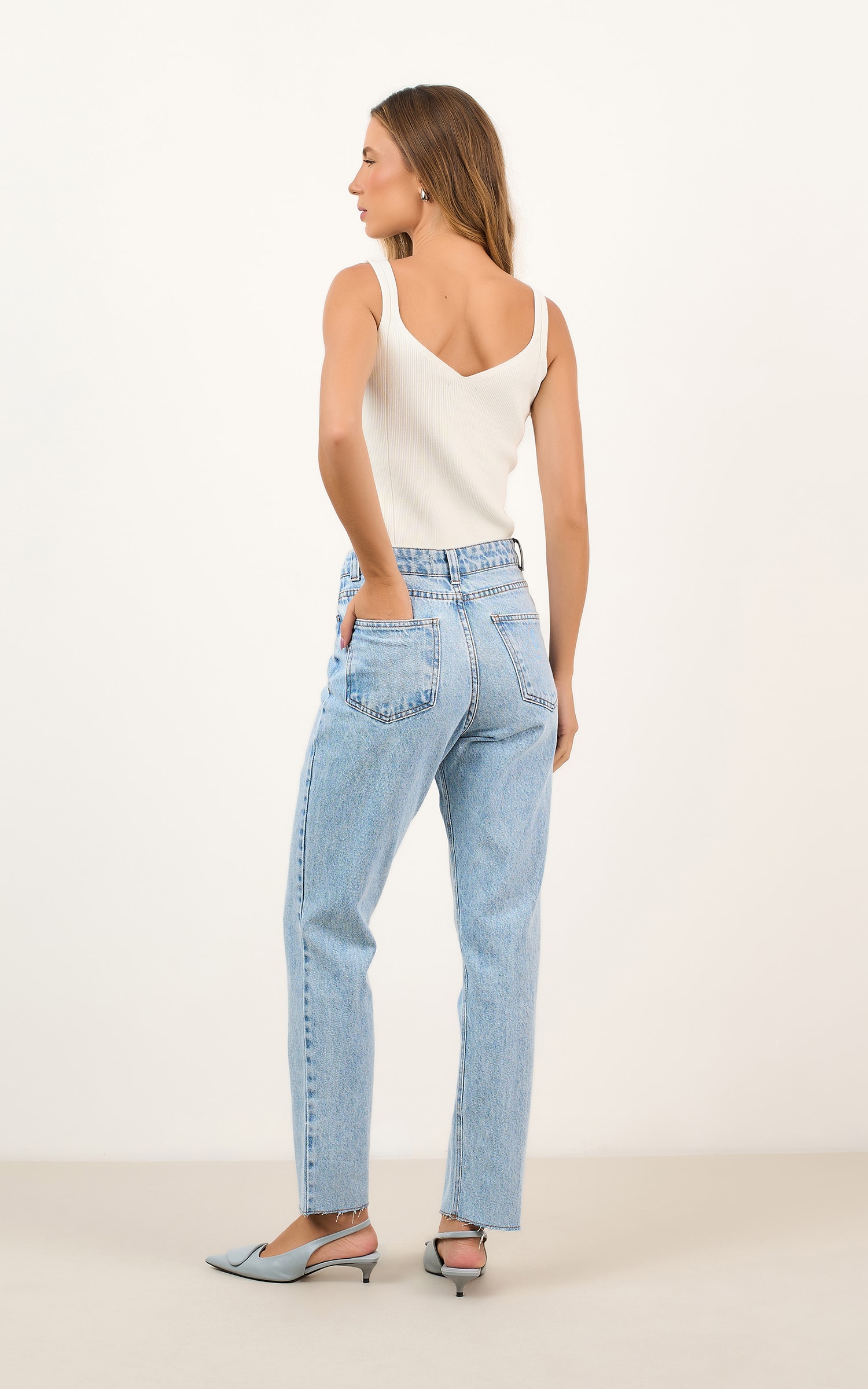Calça Reta Basic Jeans Claro