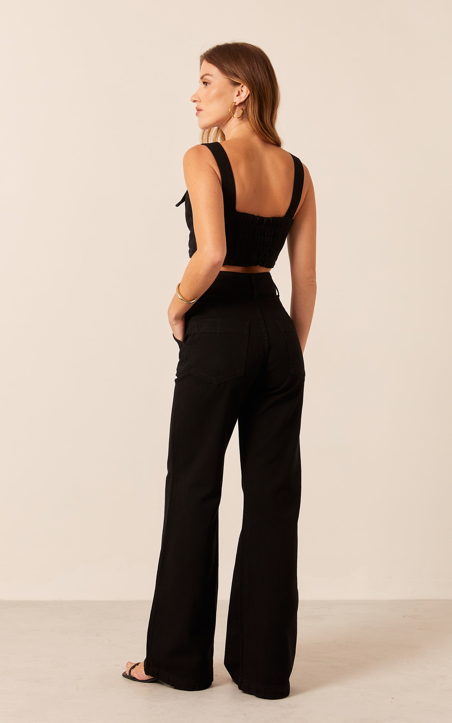 Calça Sarja Maxi Passador Com Bolso Preto