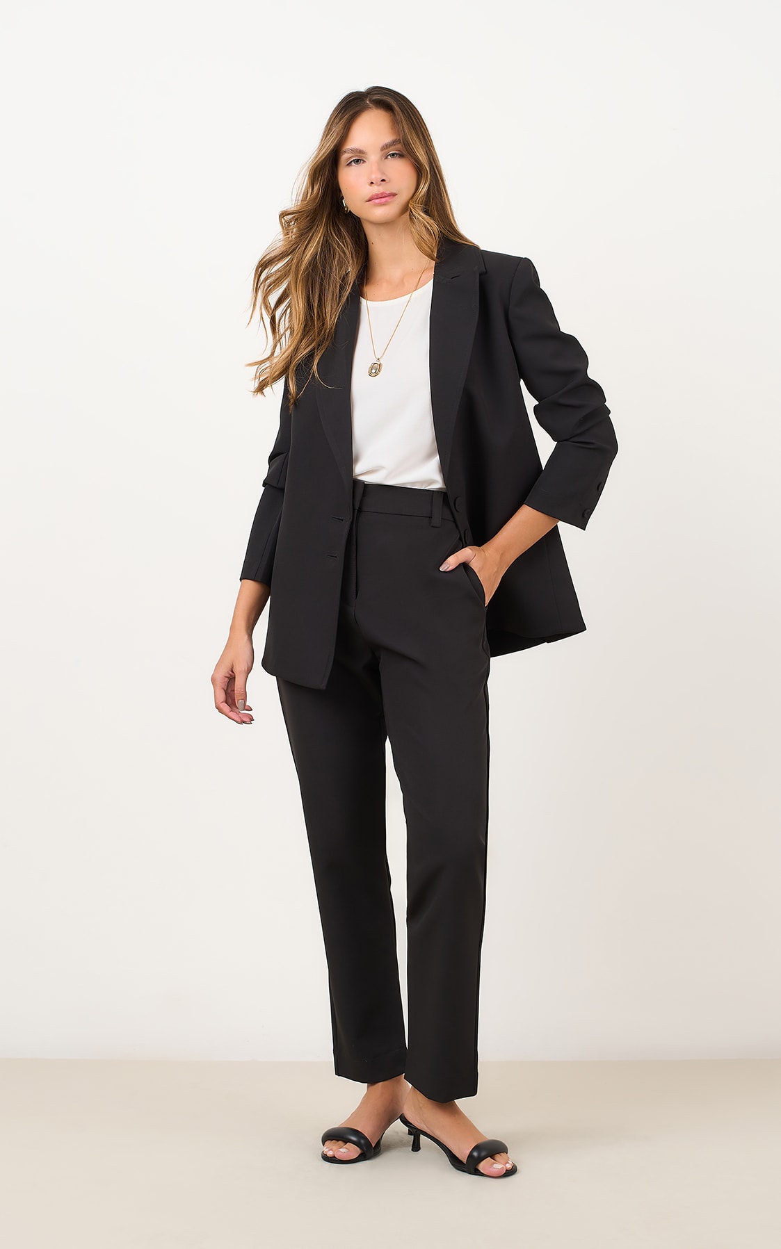 Calca Slim Cenoura Preto
