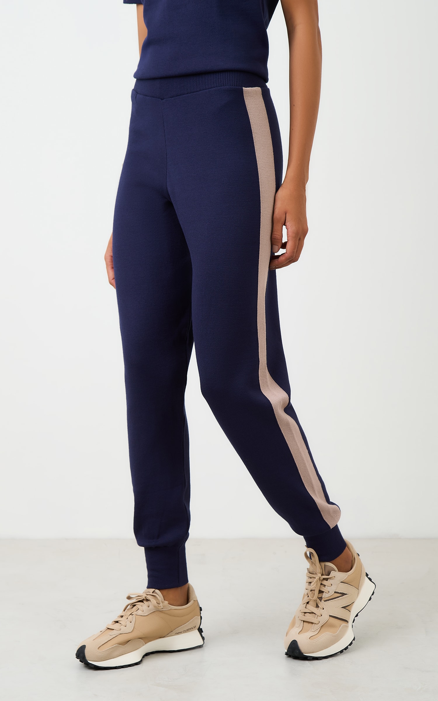 Calça Tricot Jogger Listra Marinho/Nude