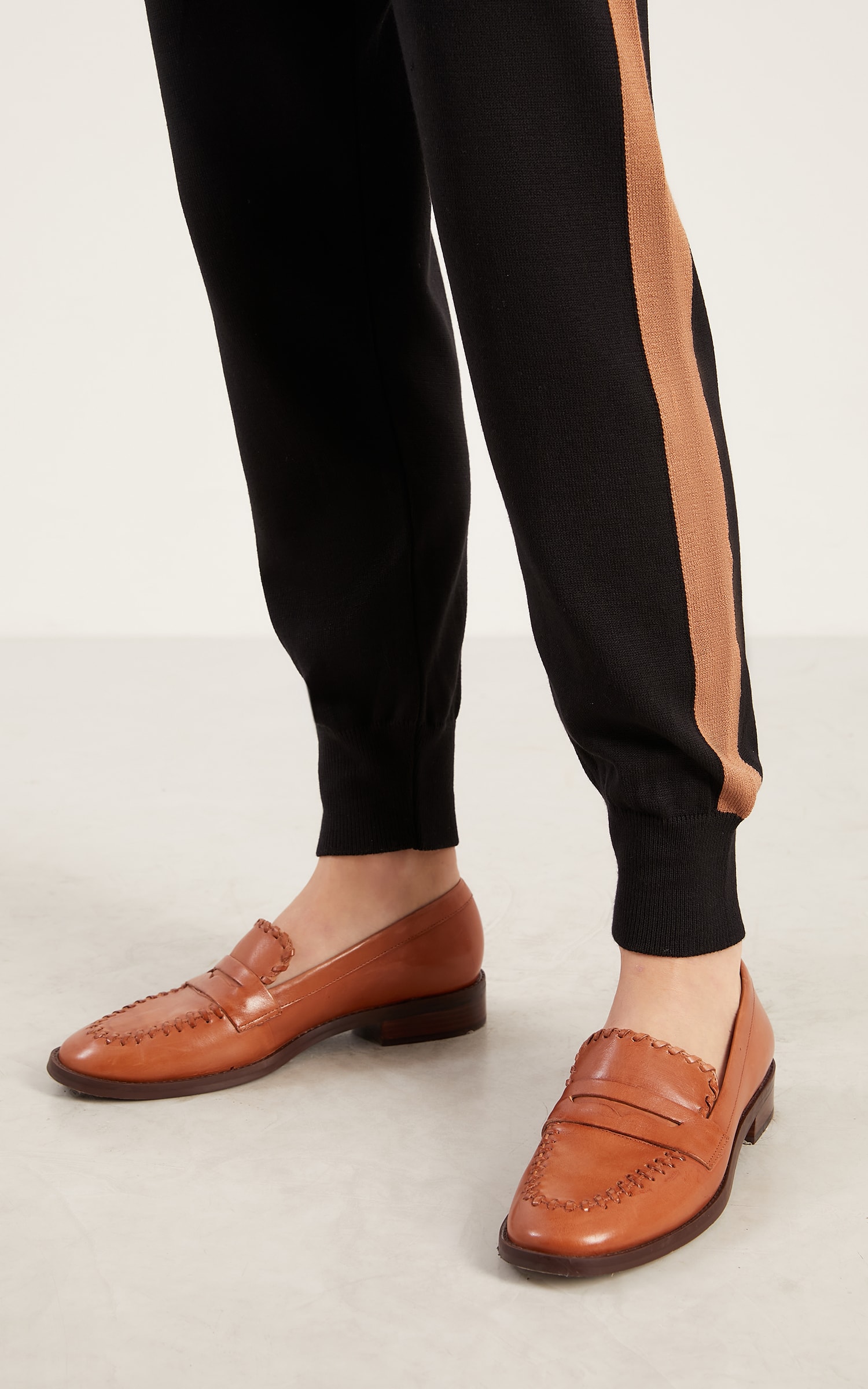 Calça Tricot Jogger Listra Preto