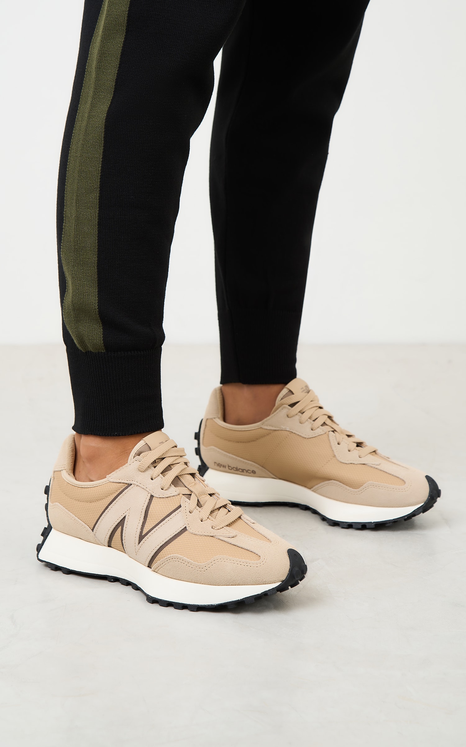 Calça Tricot Jogger Listra Preto/Verde