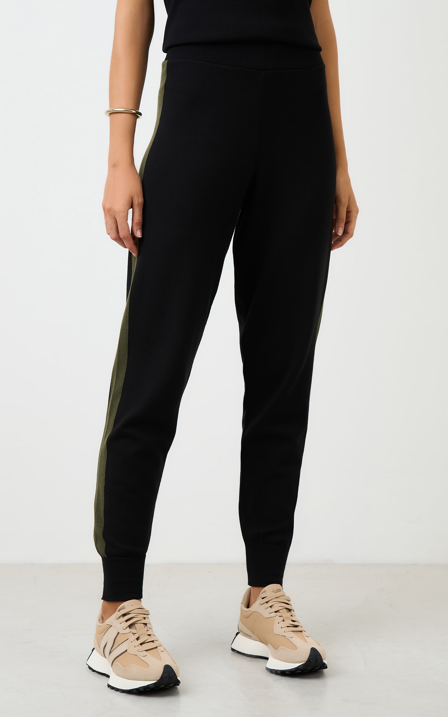 Calça Tricot Jogger Listra Preto/Verde