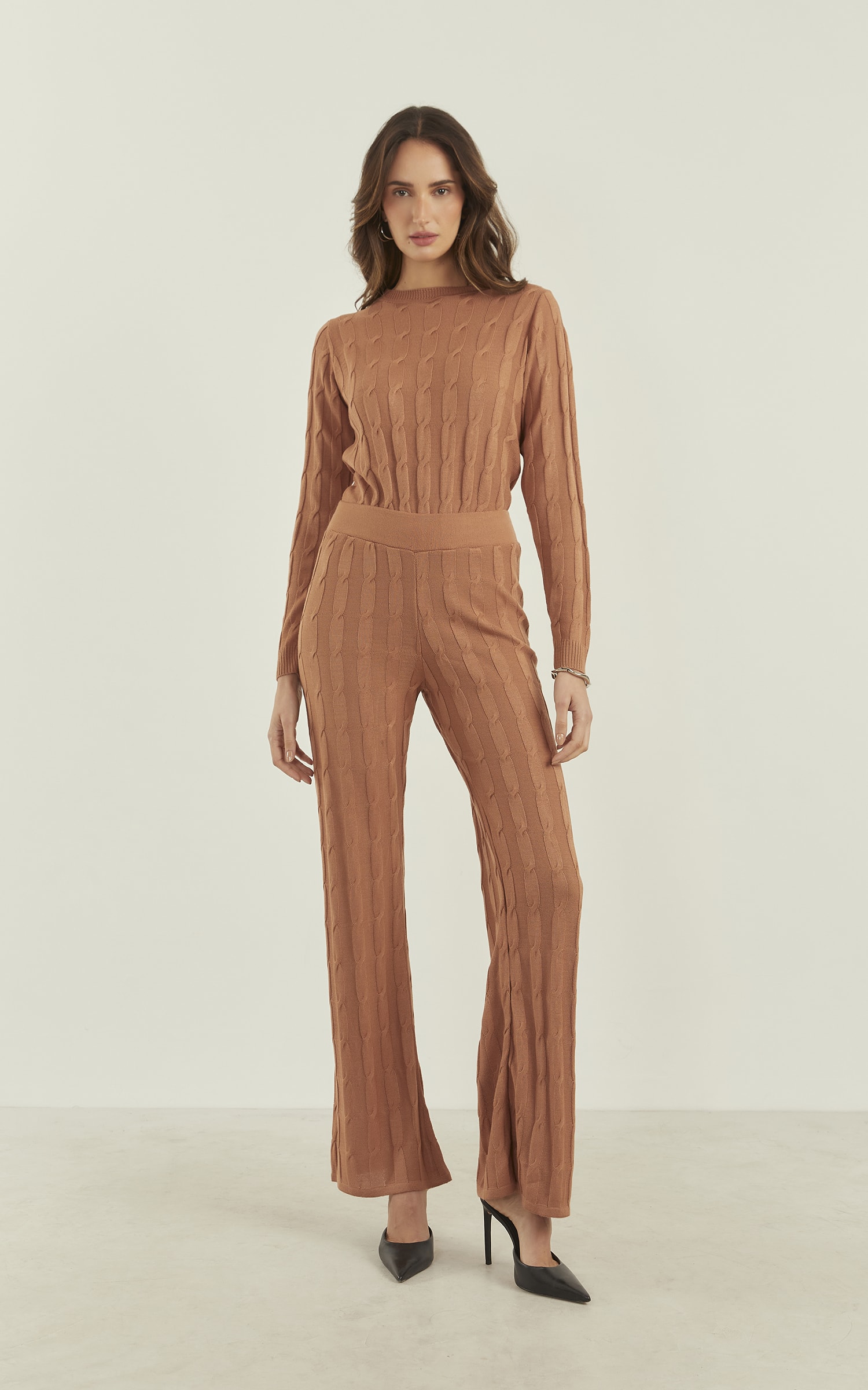 Calça Tricot Trançada Amêndoa