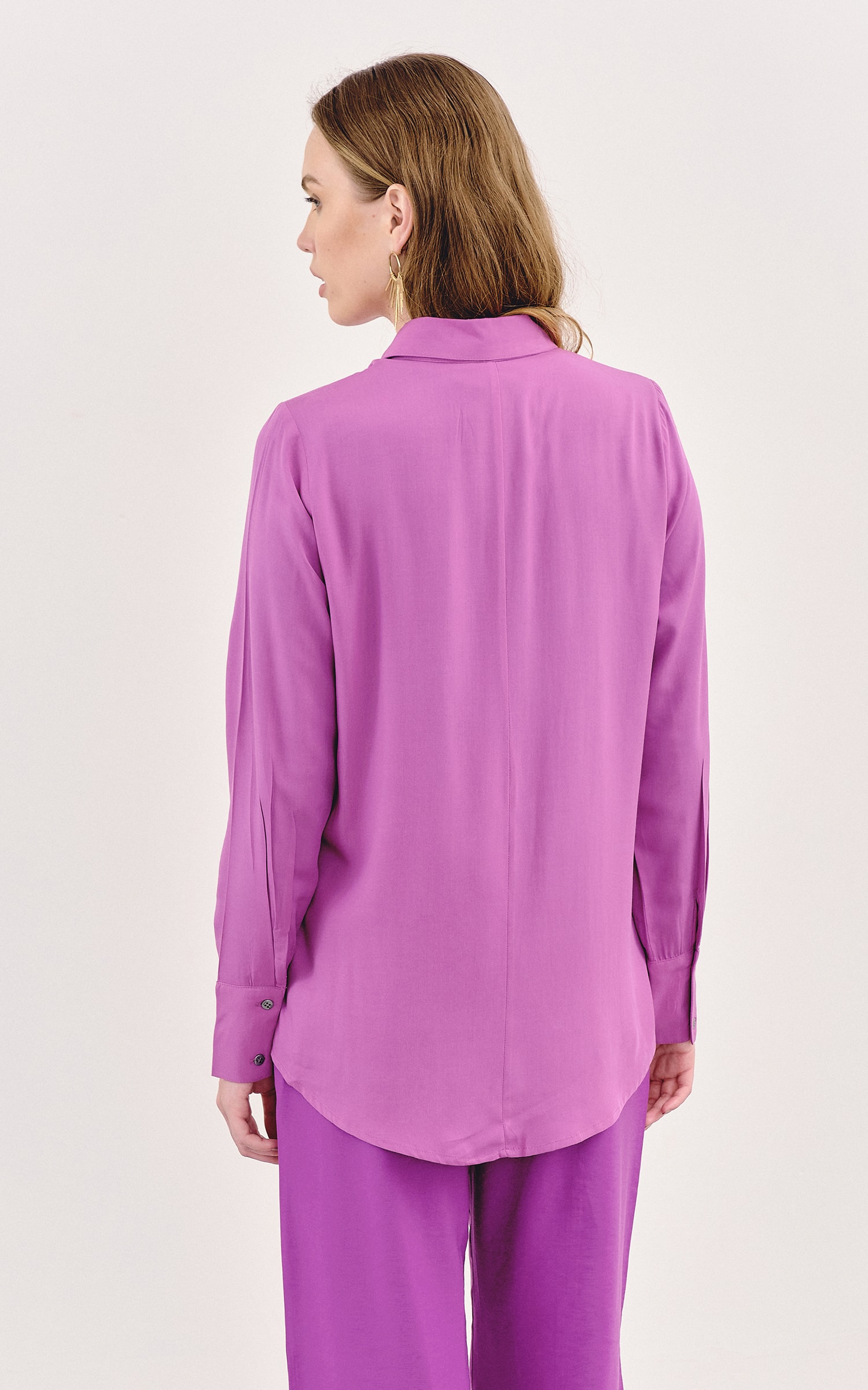 Camisa Básica Uva