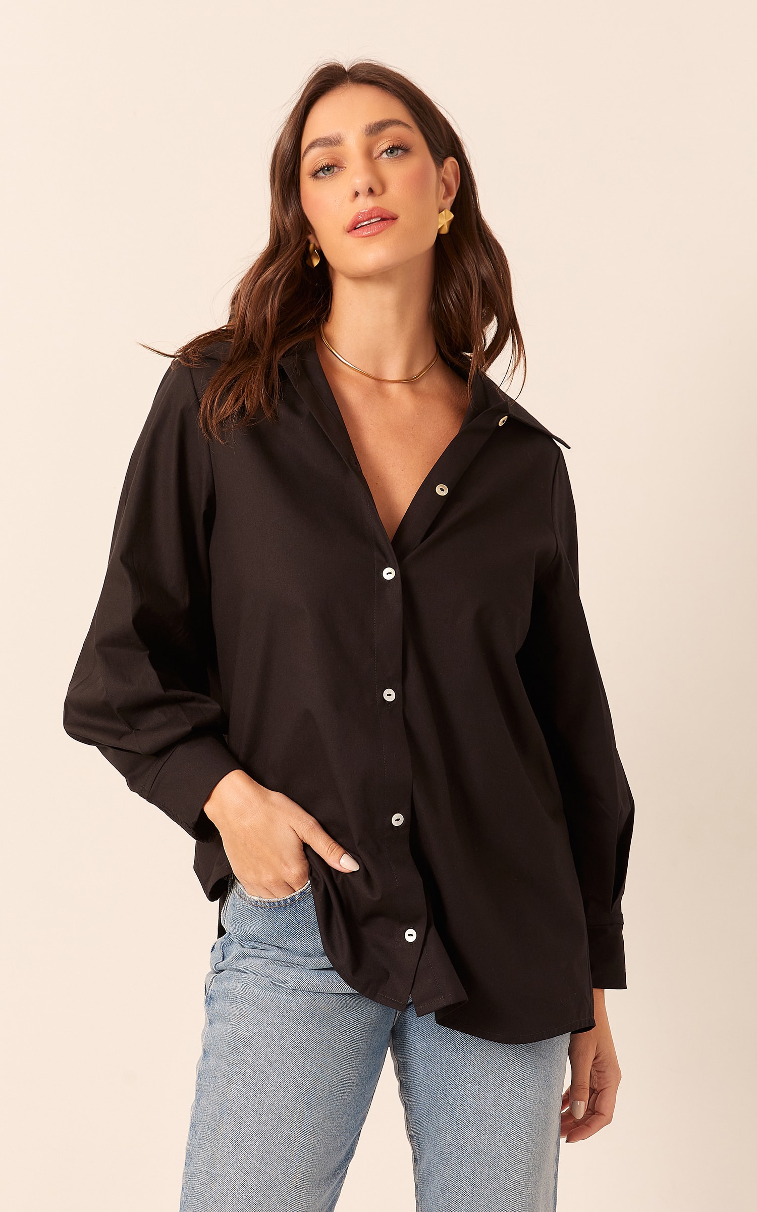 Camisa Bordada Manga Bufante Preto