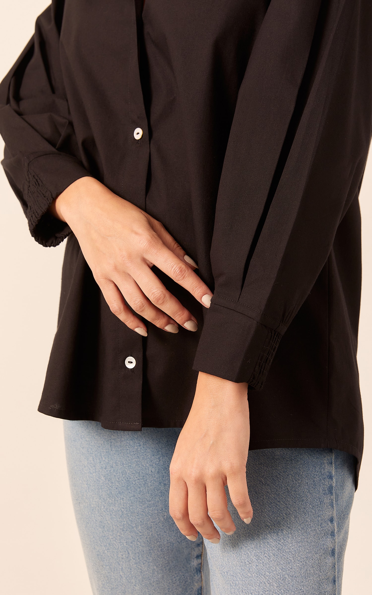 Camisa Bordada Manga Bufante Preto