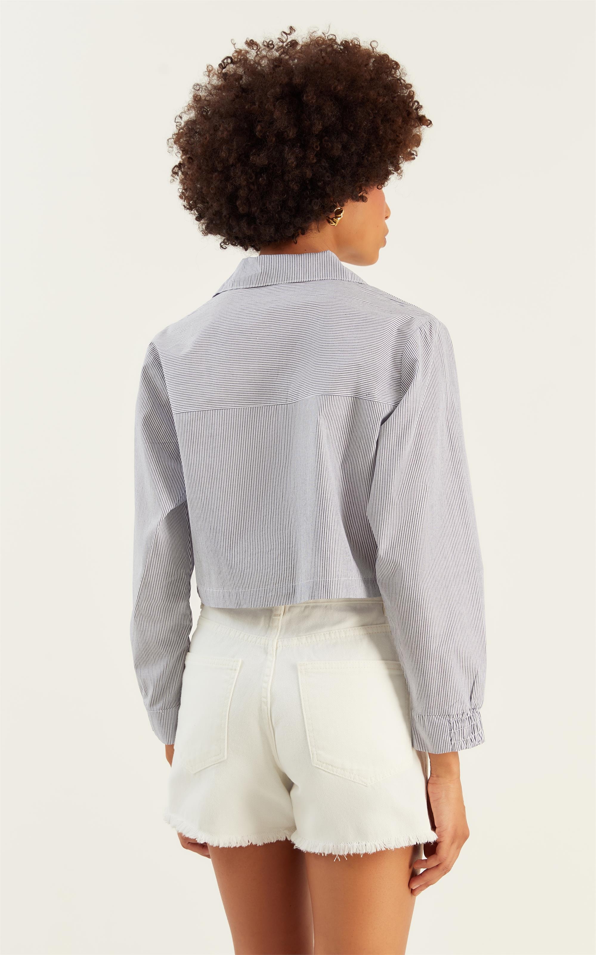Camisa Cropped Listras Marinho/Off