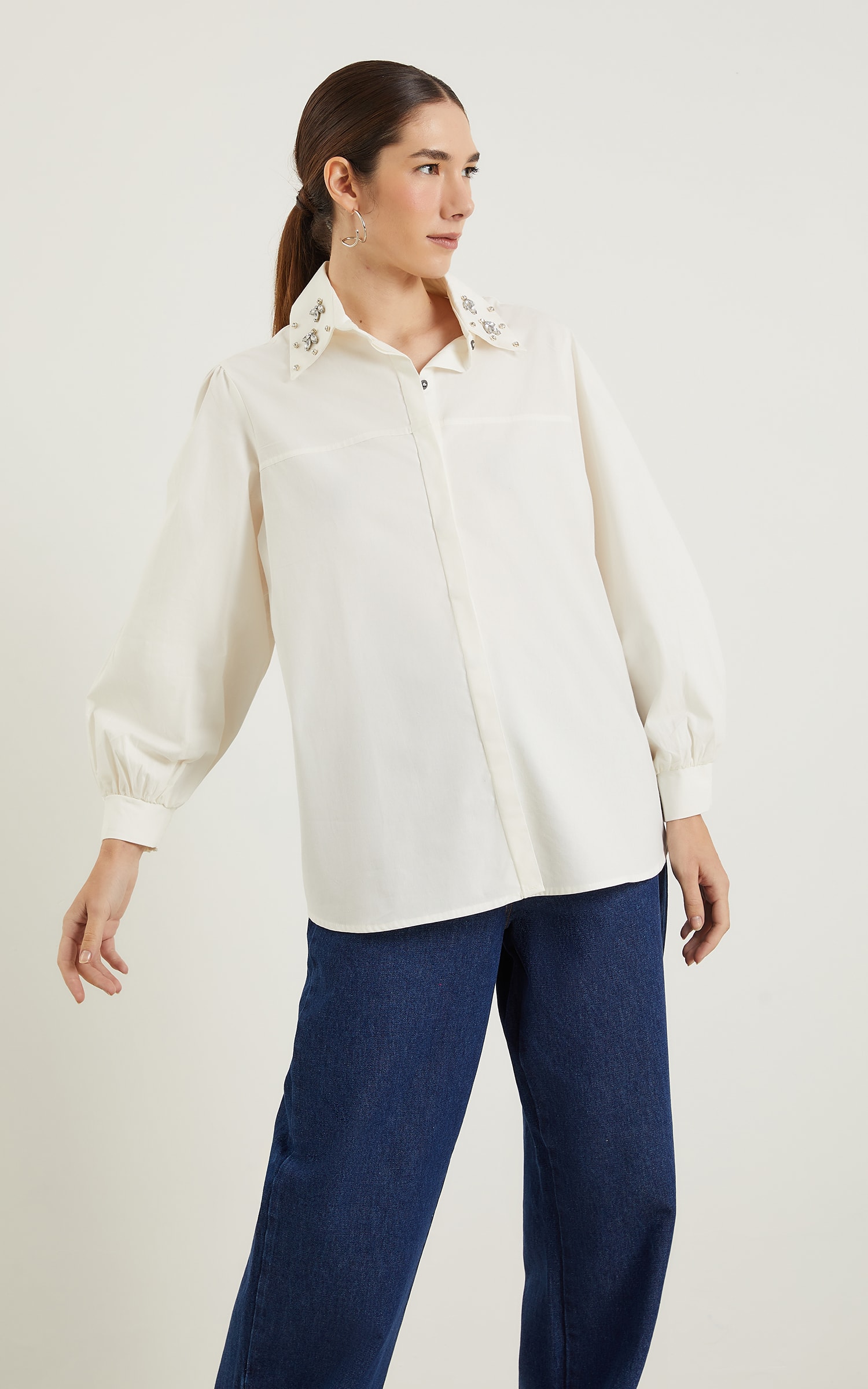 Camisa Gola Bordada Off White