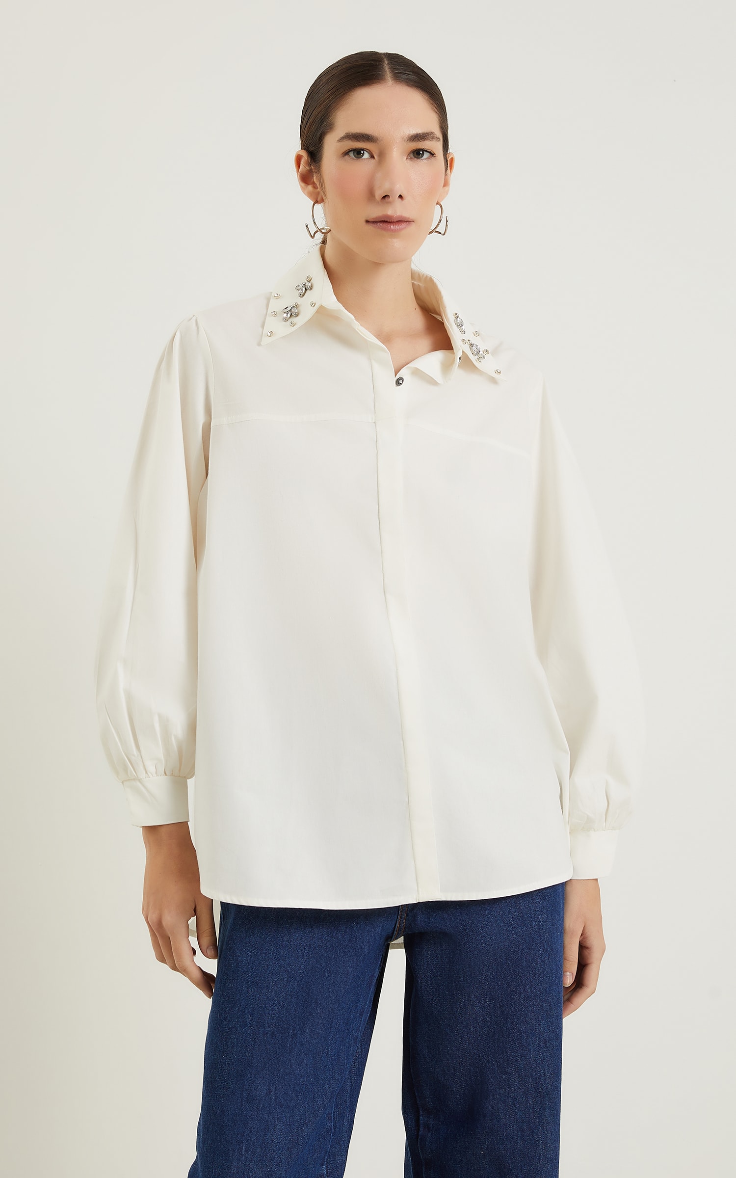 Camisa Gola Bordada Off White