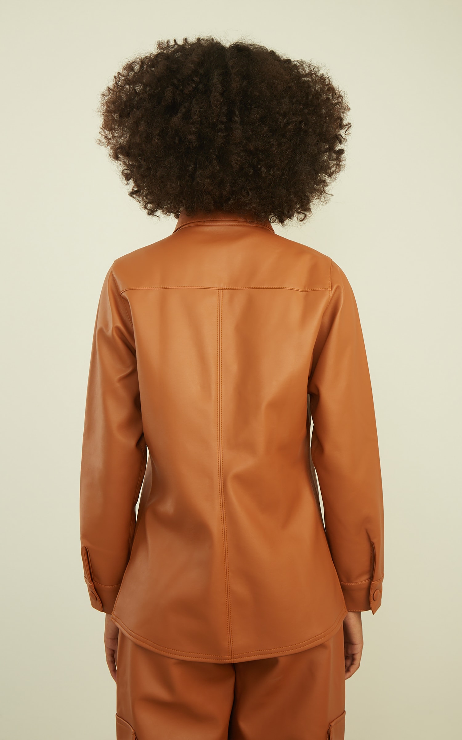 Camisa Like Leather Caramelo