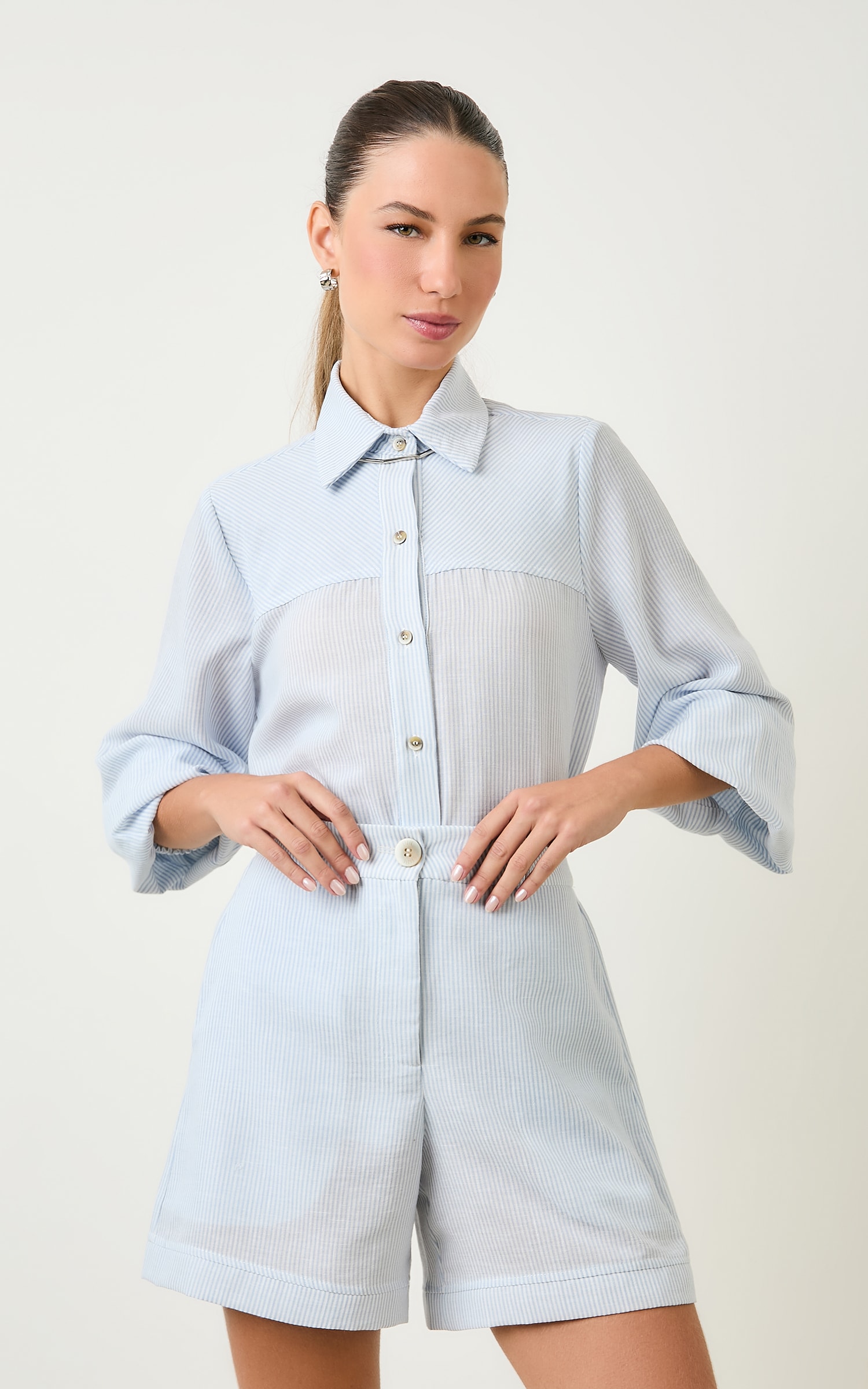 Camisa Oversized Listrada Athena Nuvem
