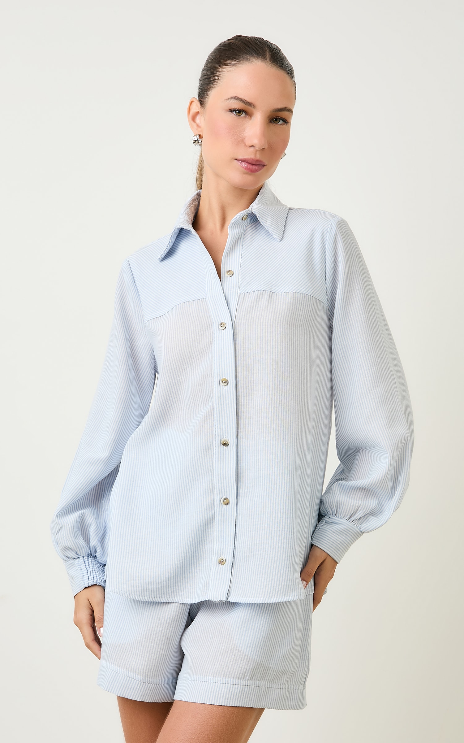 Camisa Oversized Listrada Athena Nuvem