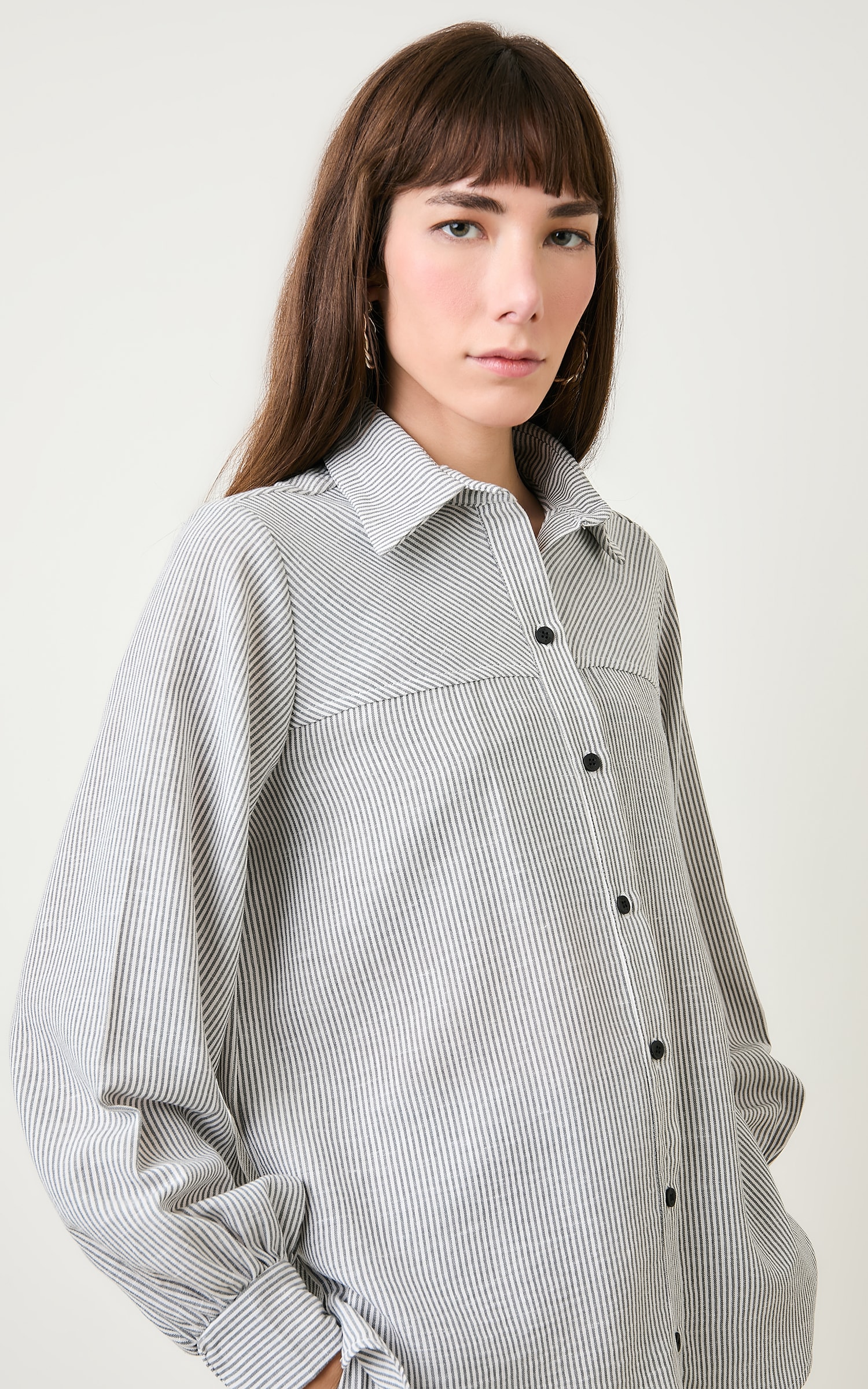 Camisa Oversized Listrada Athena Preto