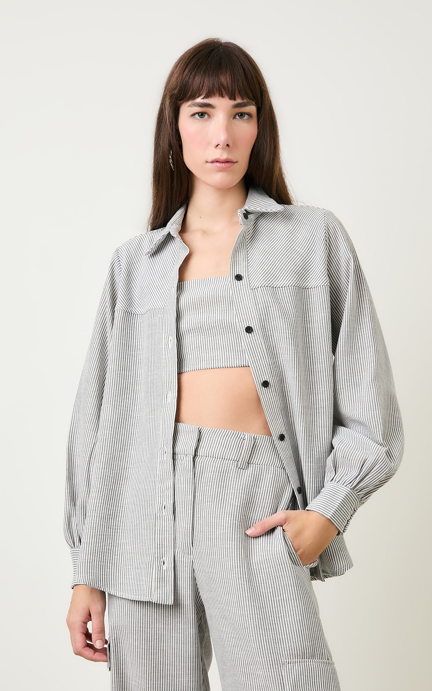 Camisa Oversized Listrada Athena Preto