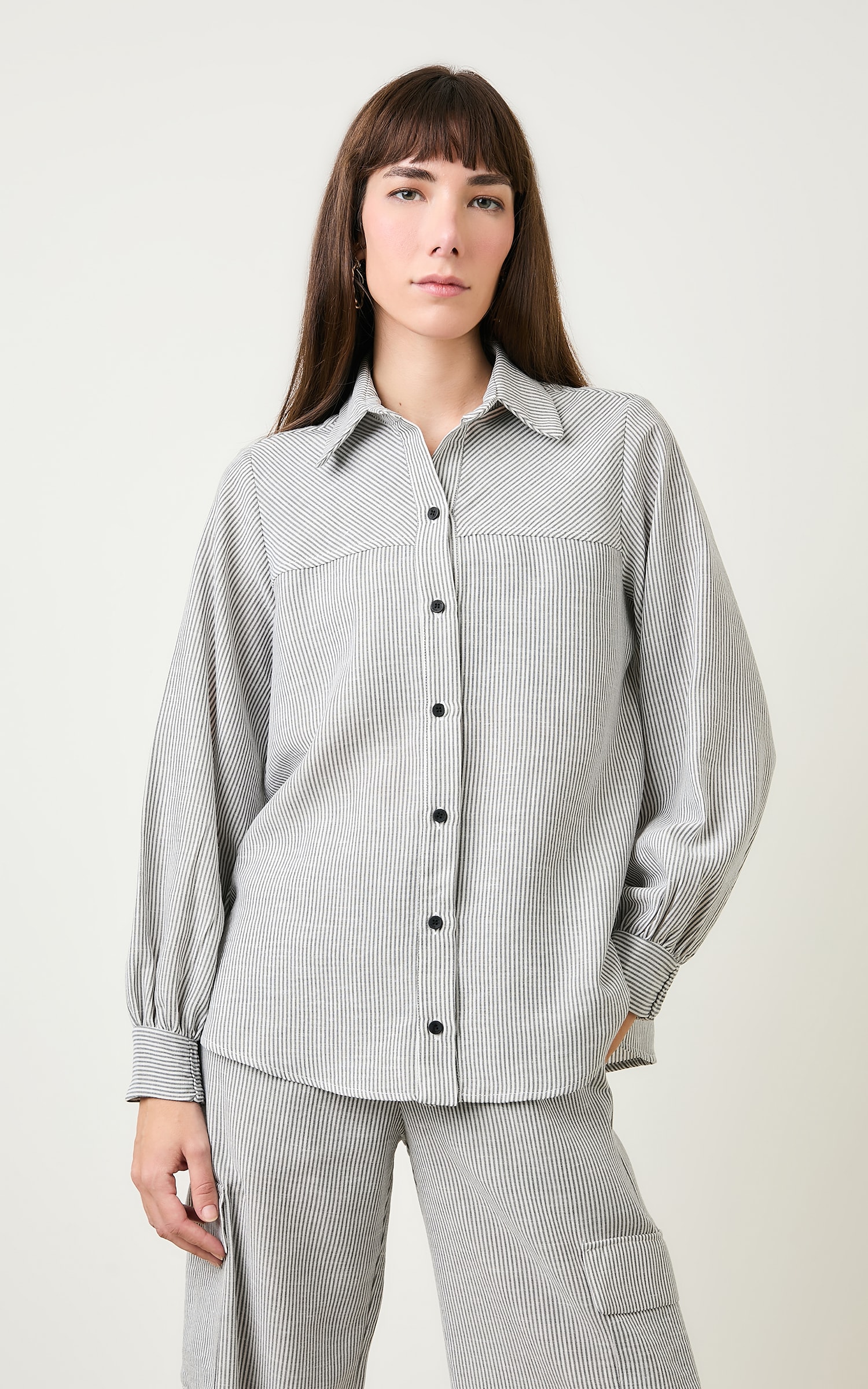 Camisa Oversized Listrada Athena Preto