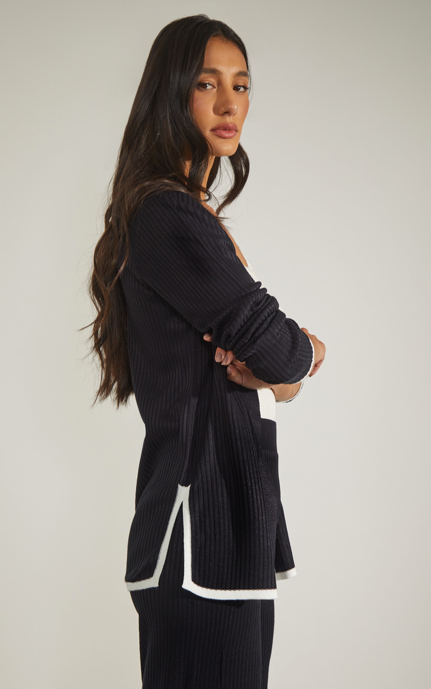 Cardigan Tricot Bicolor Preto e Off
