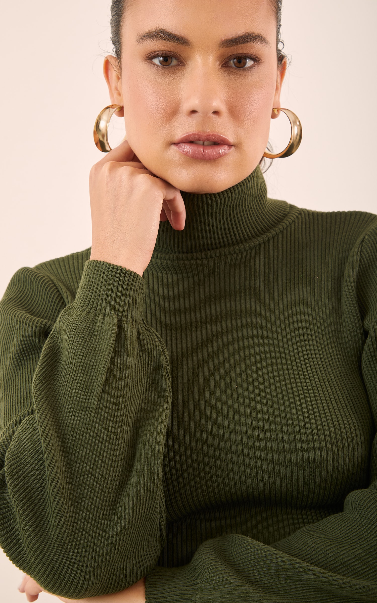 Casaco Cropped Gola Alta Manga Longa Verde Militar