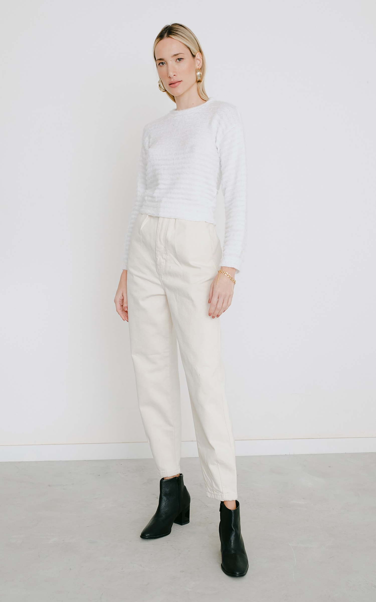 Casaco Cropped Tricot Pelo Off White