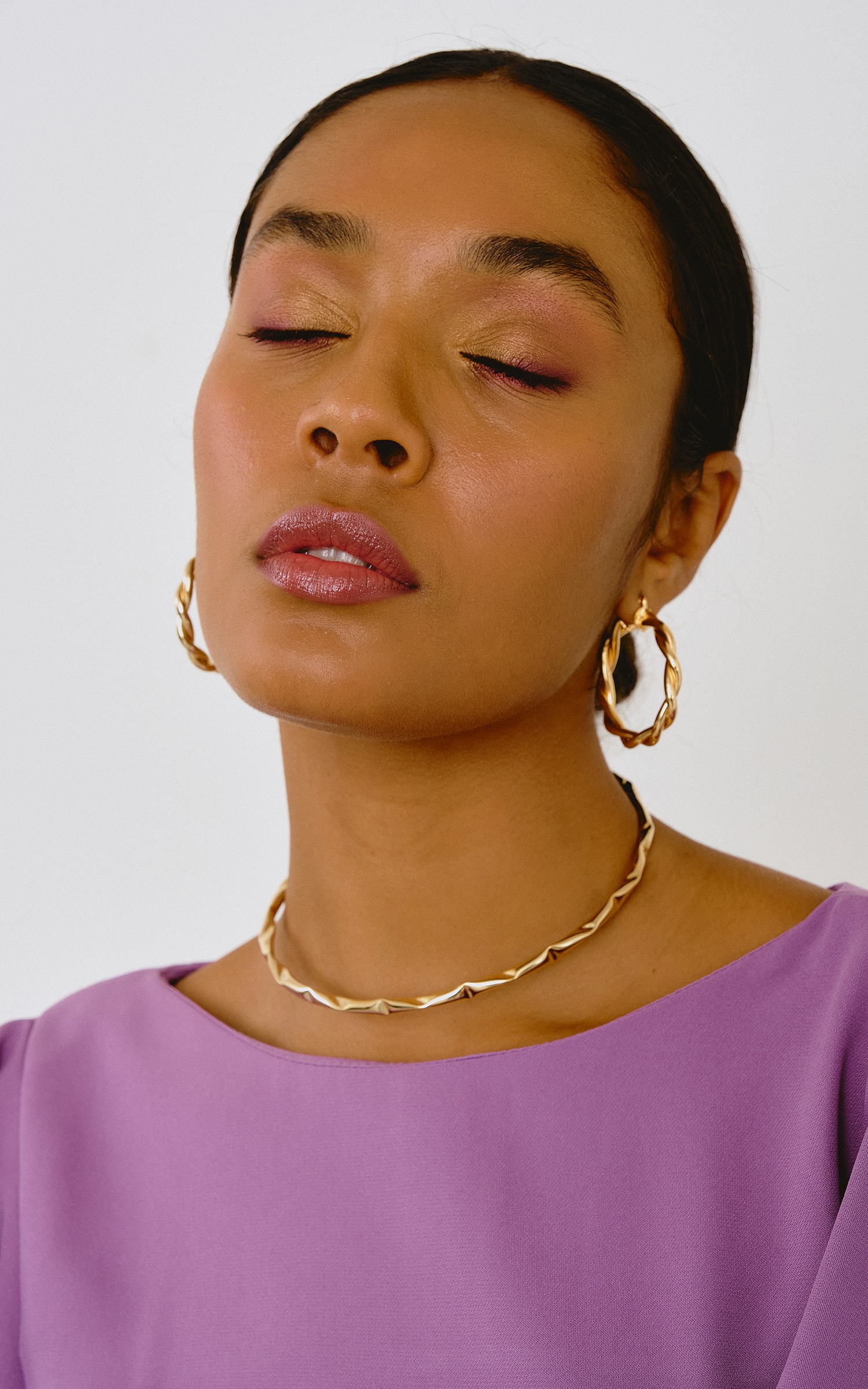 Choker Amassada Dourado