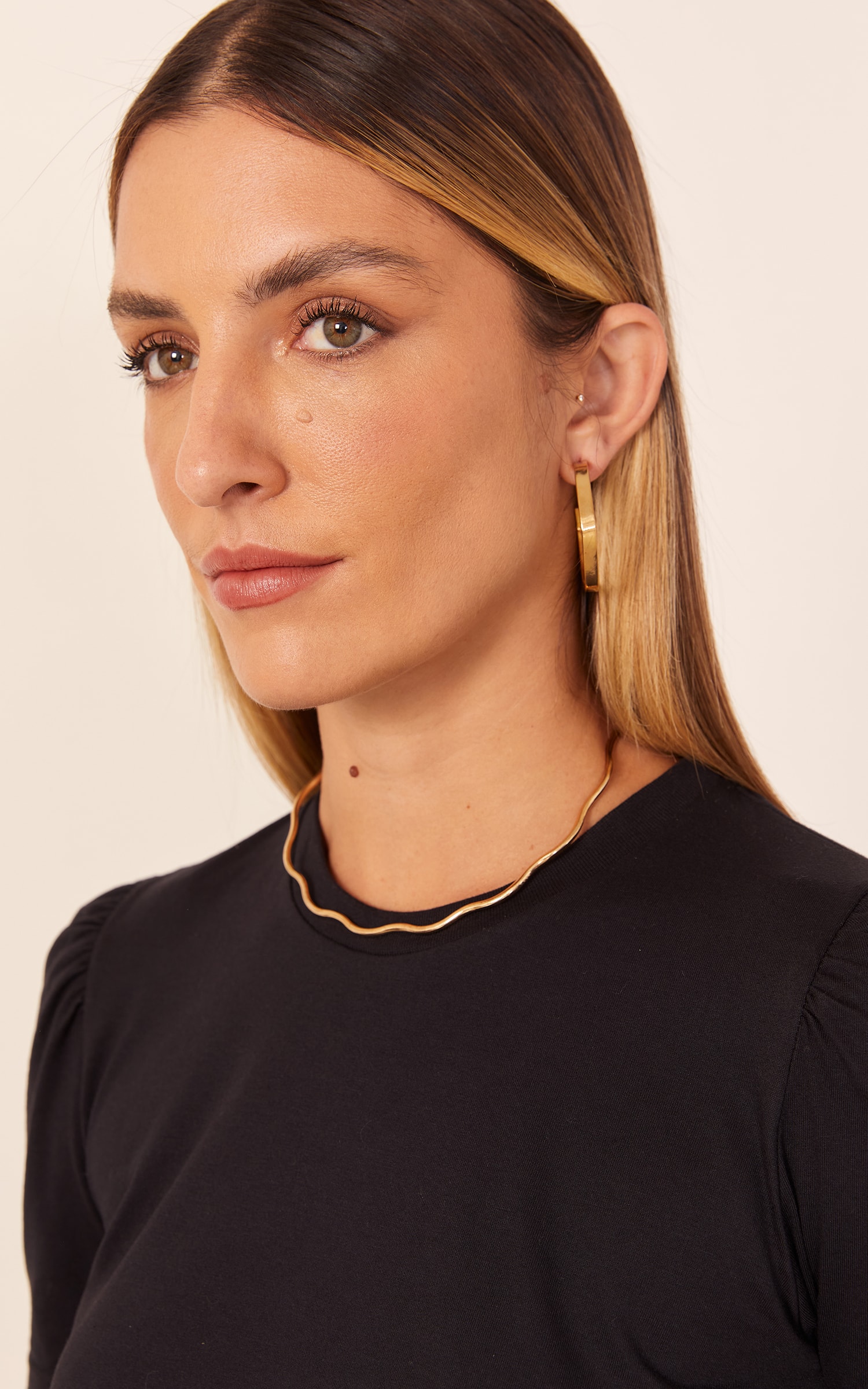 Choker Ondulada Dourado