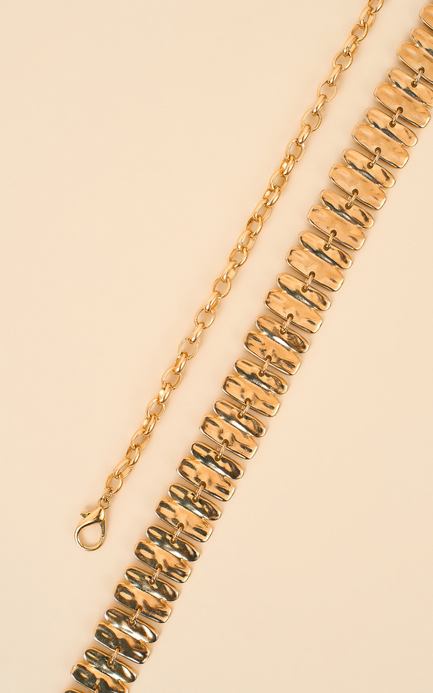Cinto Metal Detalhe Dourado