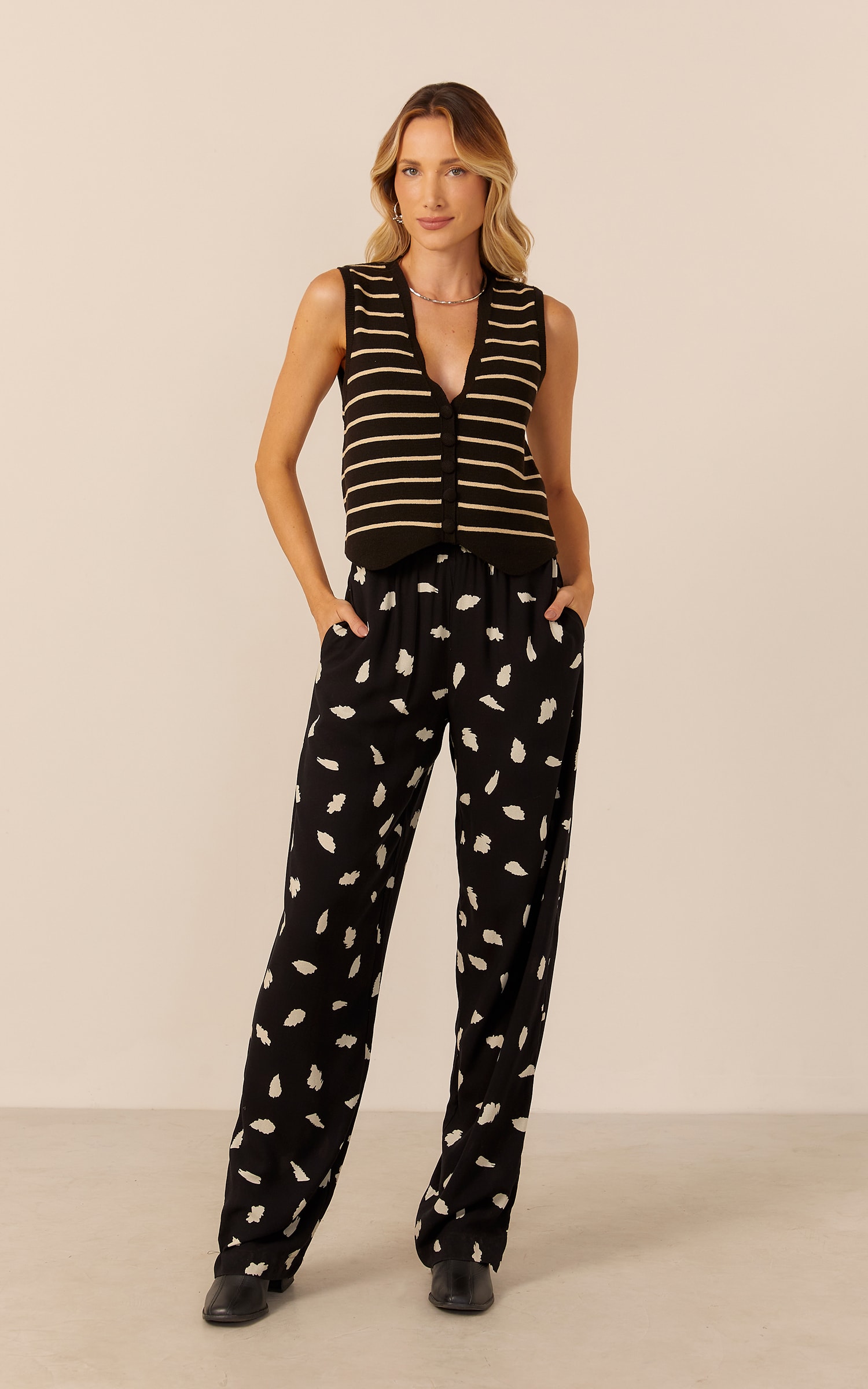 Colete Tricot Listras Preto e Areia