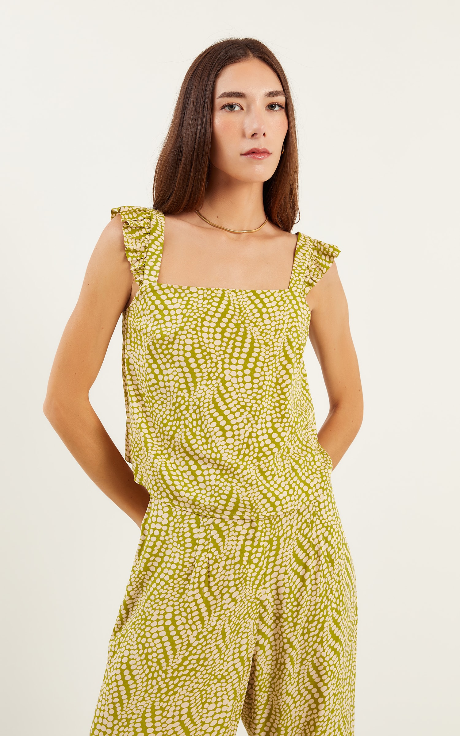 Cropped Alca Babado Polen Verde Oliva