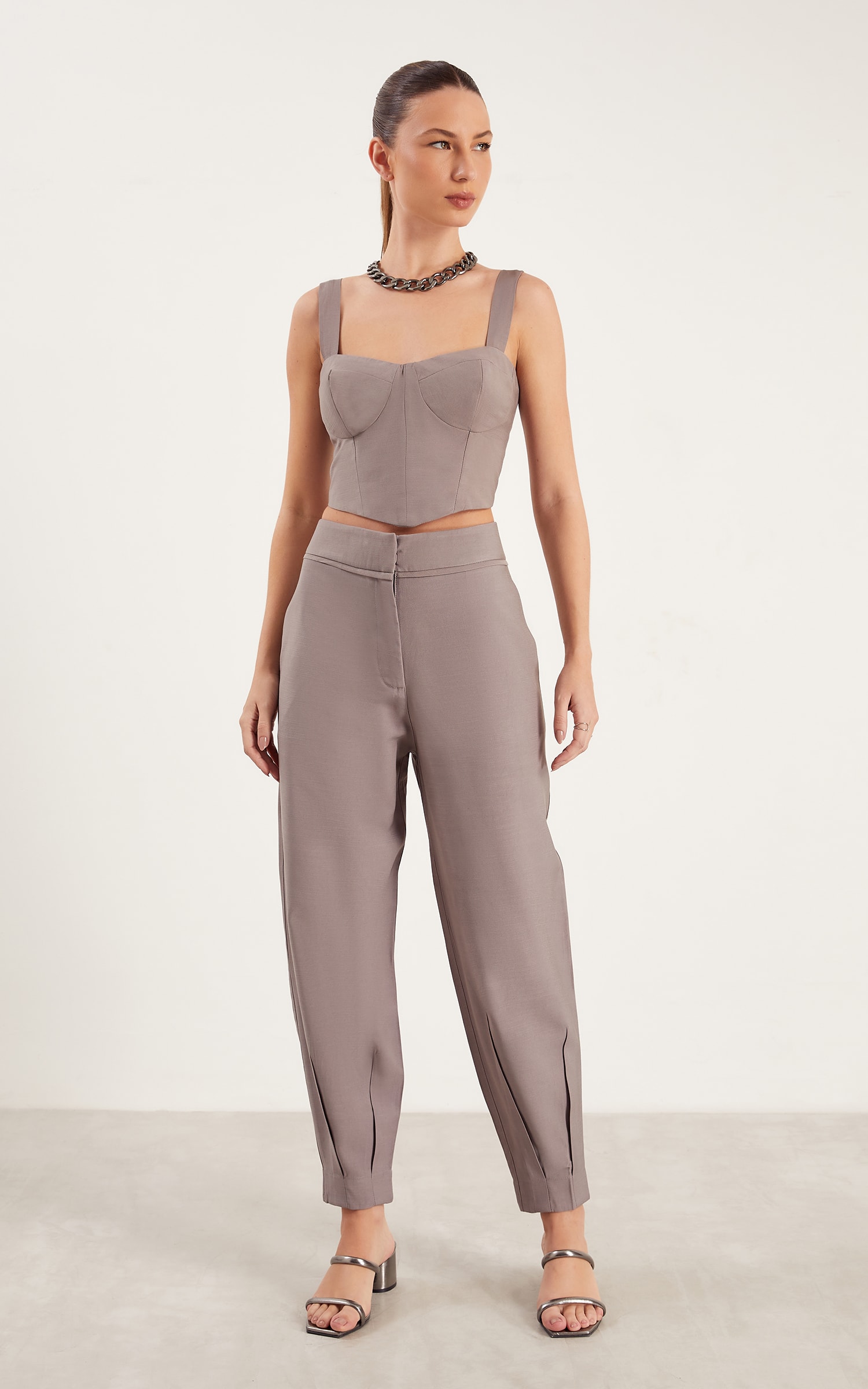 Cropped Alfaiataria Silver Grafite