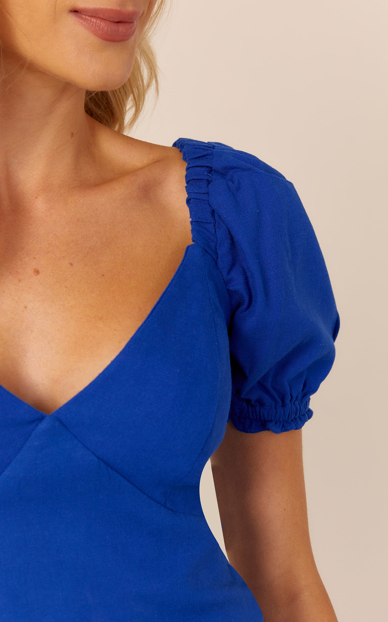 Cropped Caminhos Manga Bufante Azul Royal