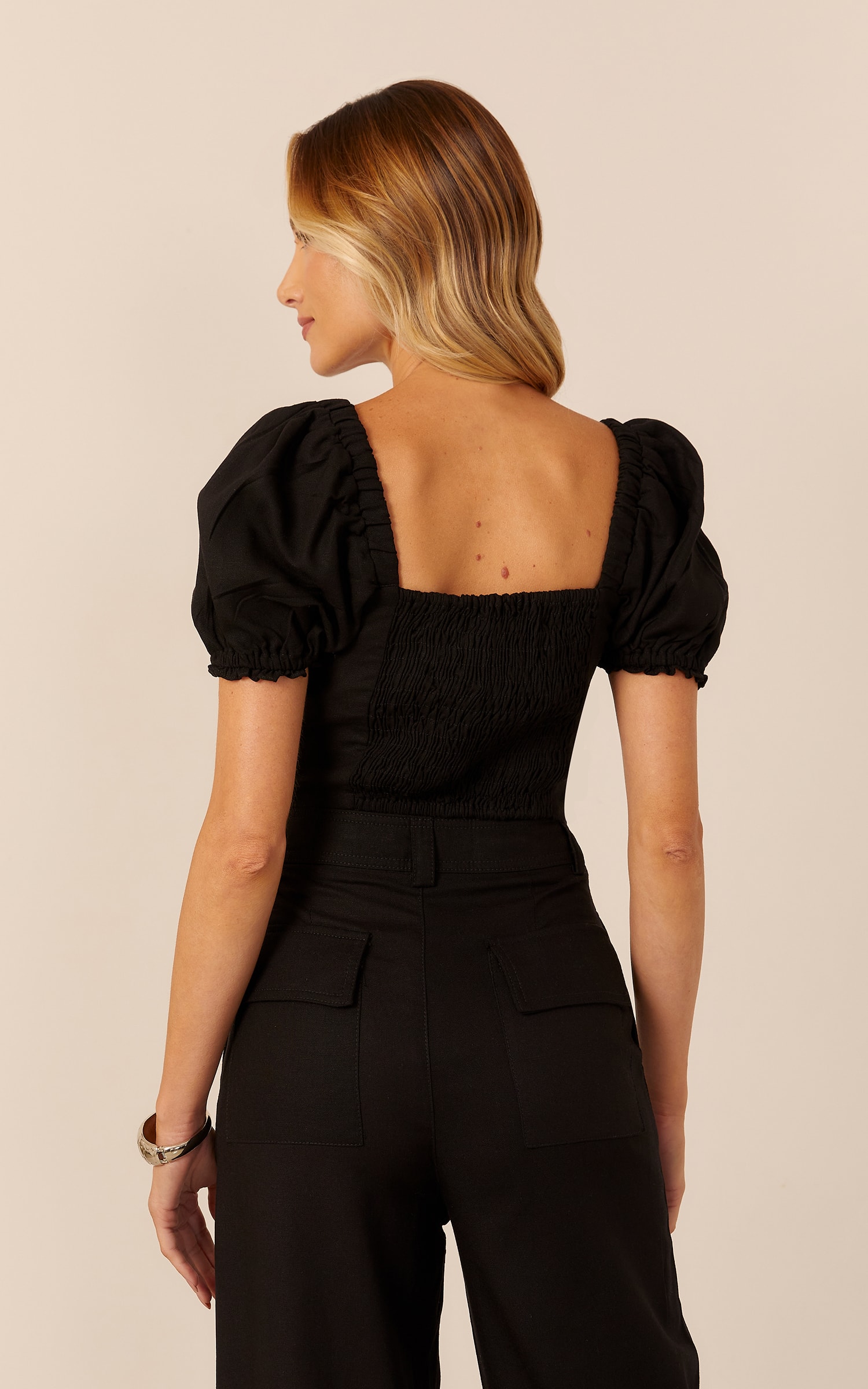 Cropped Caminhos Manga Bufante Preto