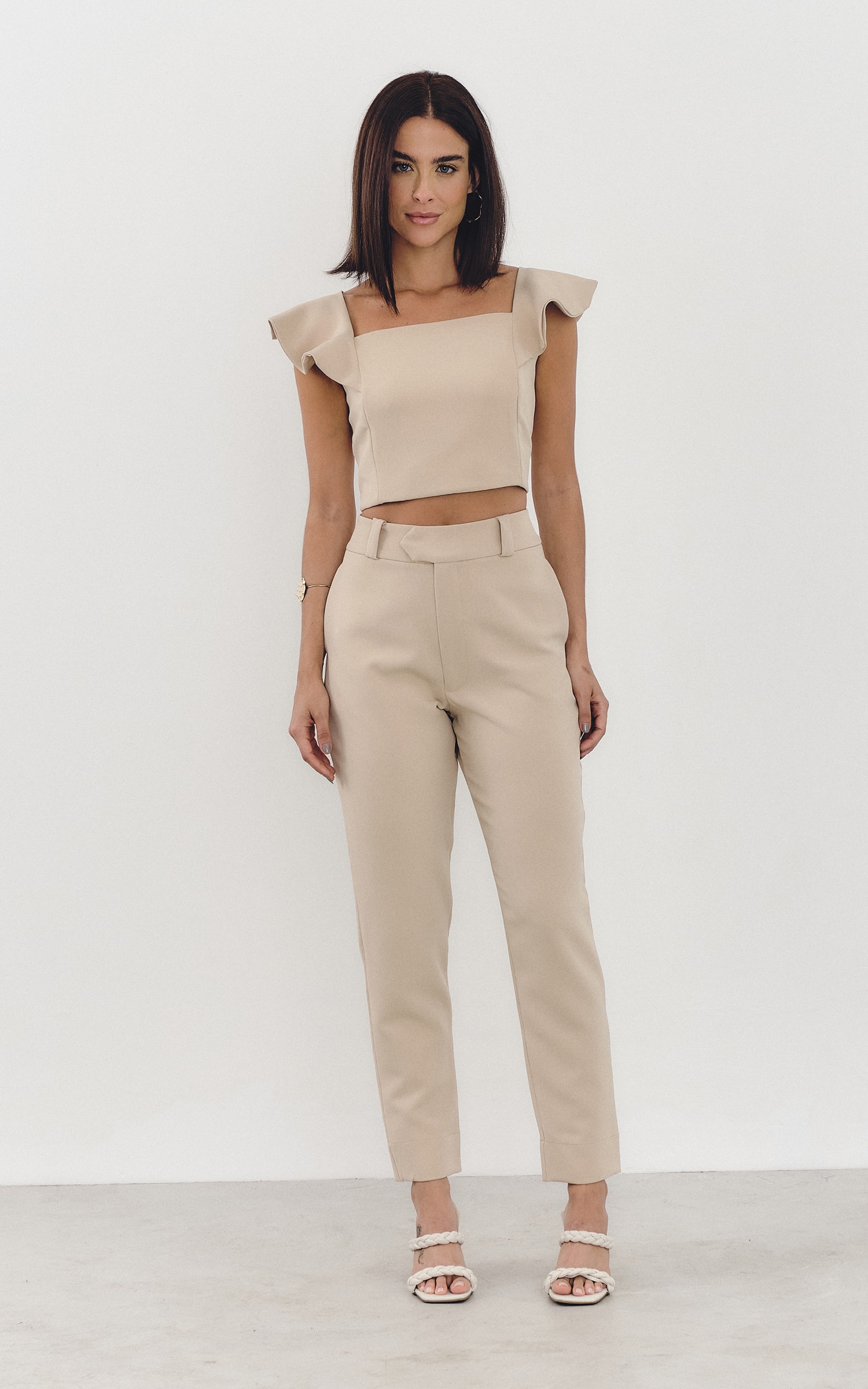 Cropped Duo Nude