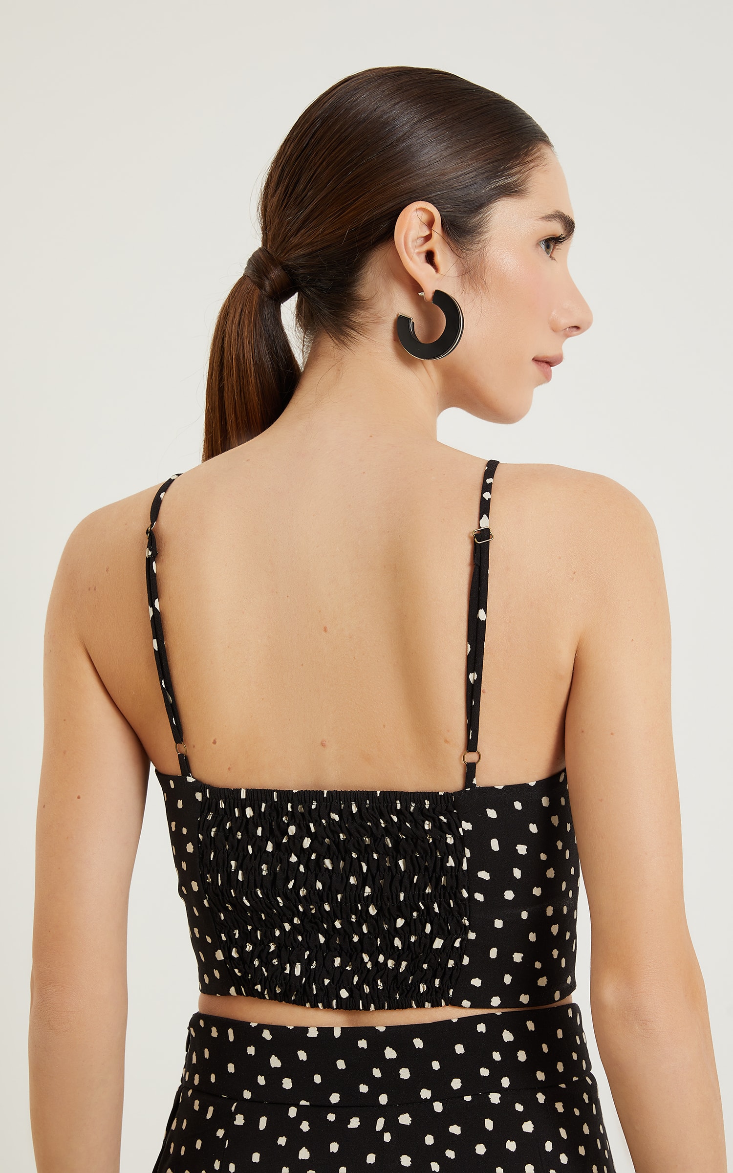 Cropped Gloss Decote v Preto