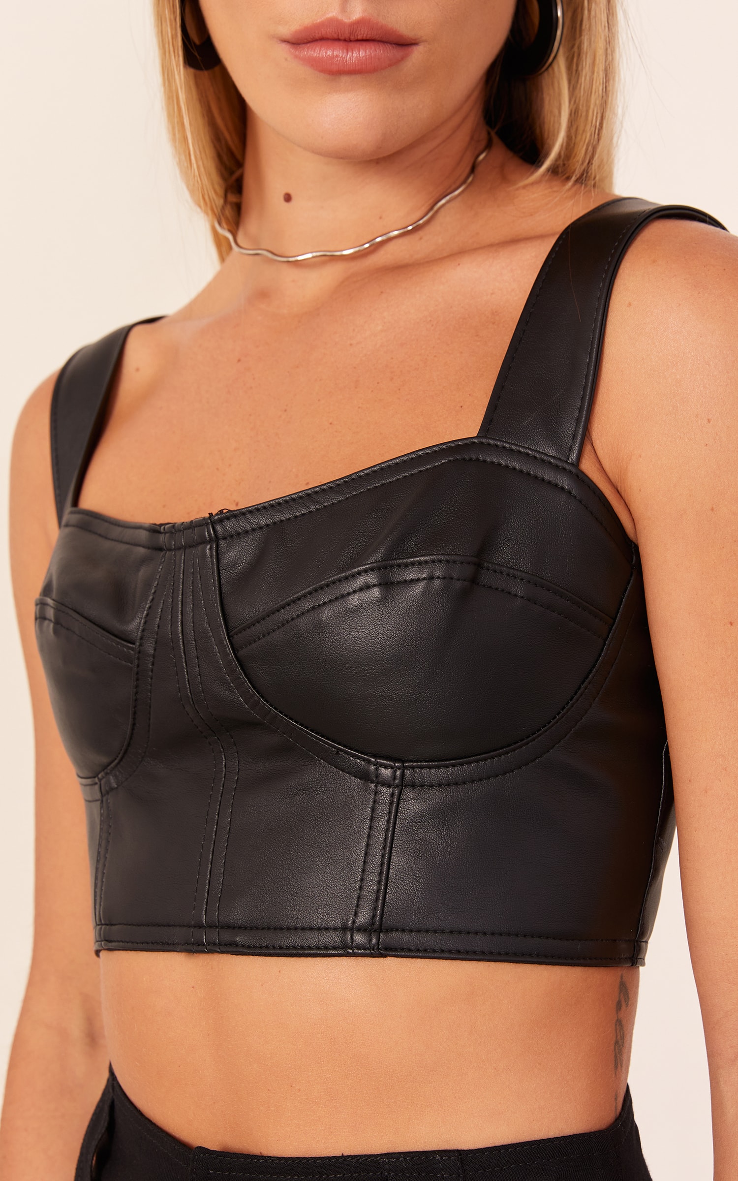 Cropped Like Leather Meia Taça Preto
