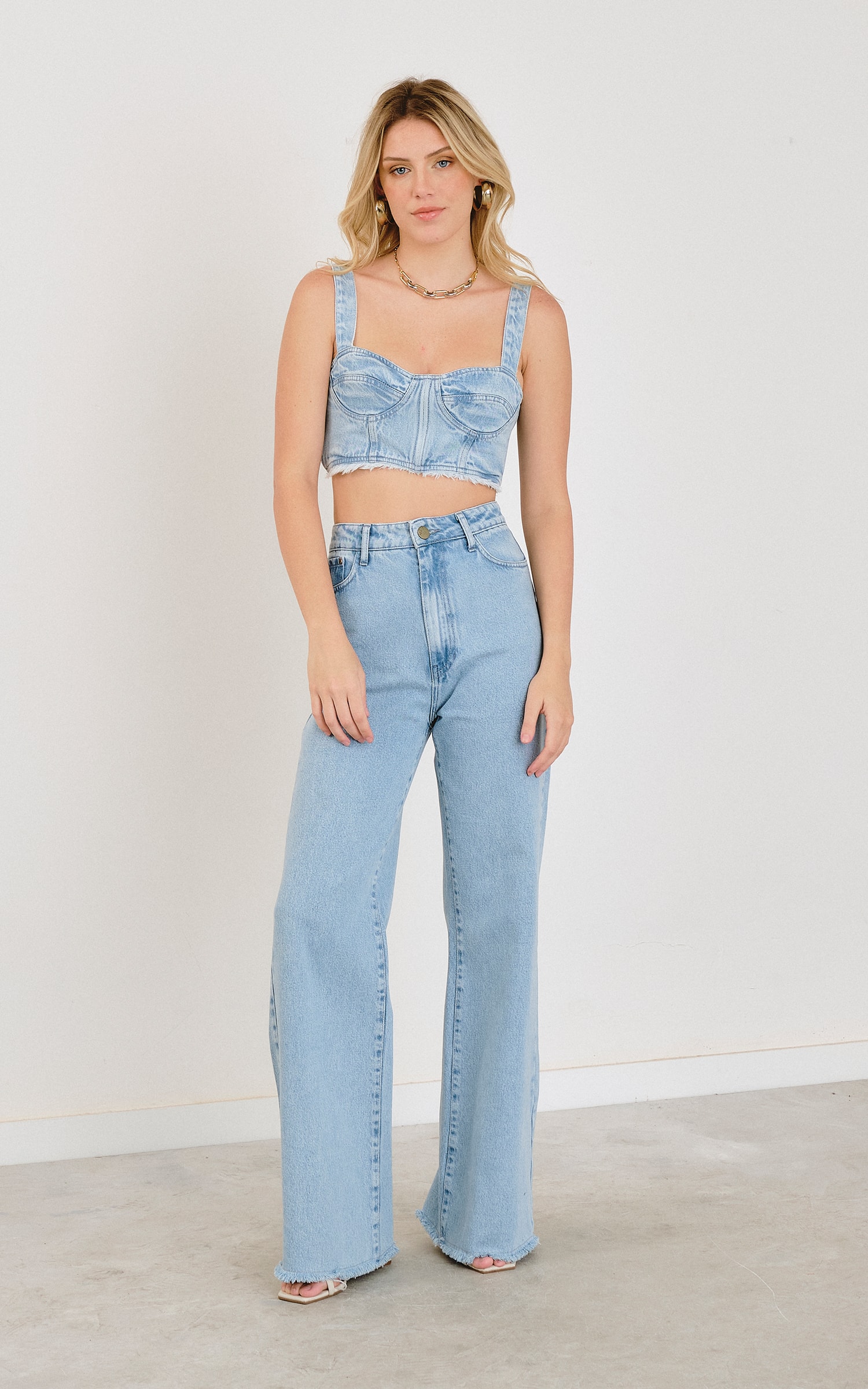 Cropped Meia Taça Desfiado Jeans